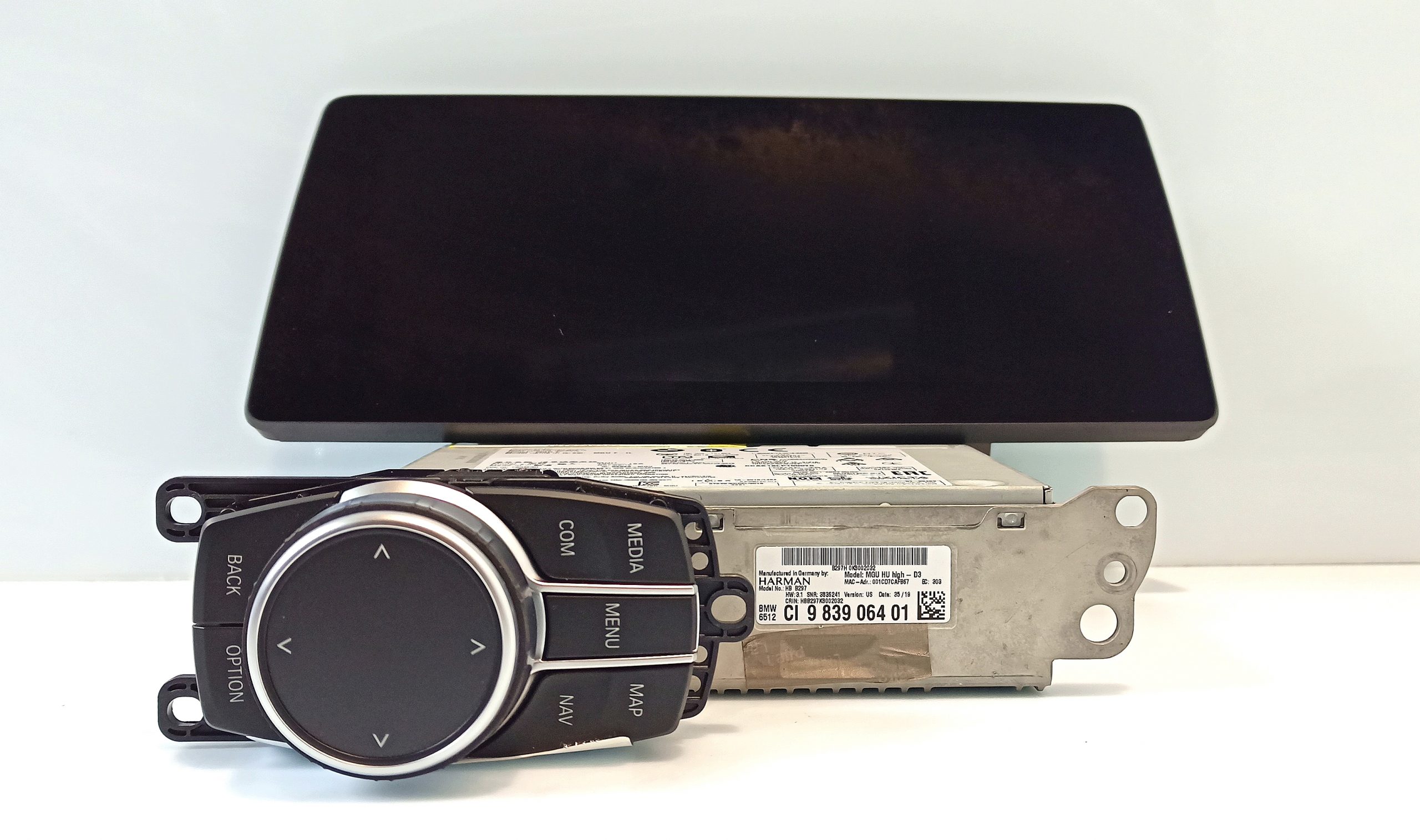 BMW 5 (G30 / G31) Radio/CD/DVD/GPS head unit BMW M5 Radio/CD/DVD/GPS head unit OEM 651298390...