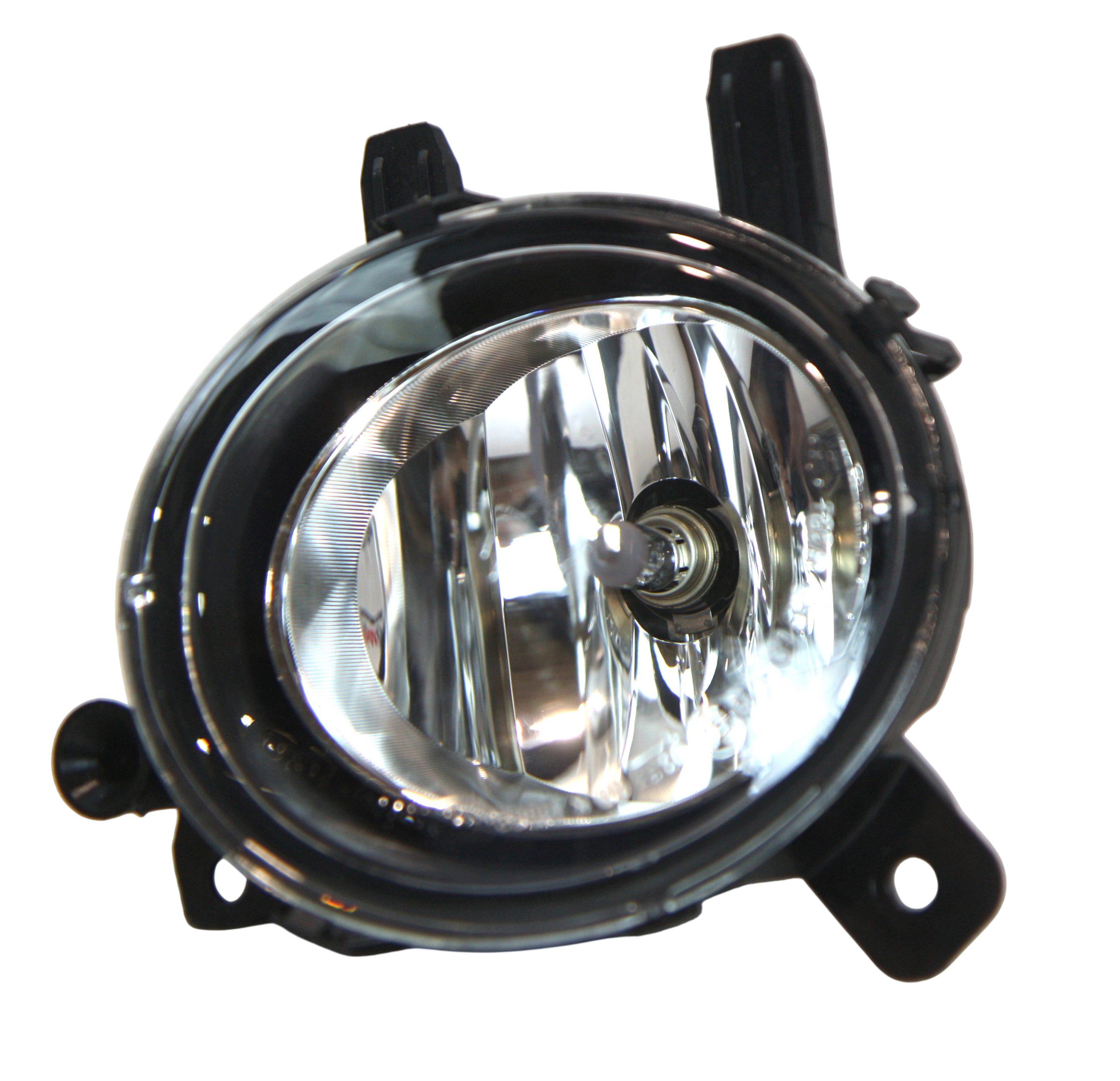 BMW 3 (F30 / F31) Front fog light BMW 3 SERIES Front fog light OEM 7248912

Part ...