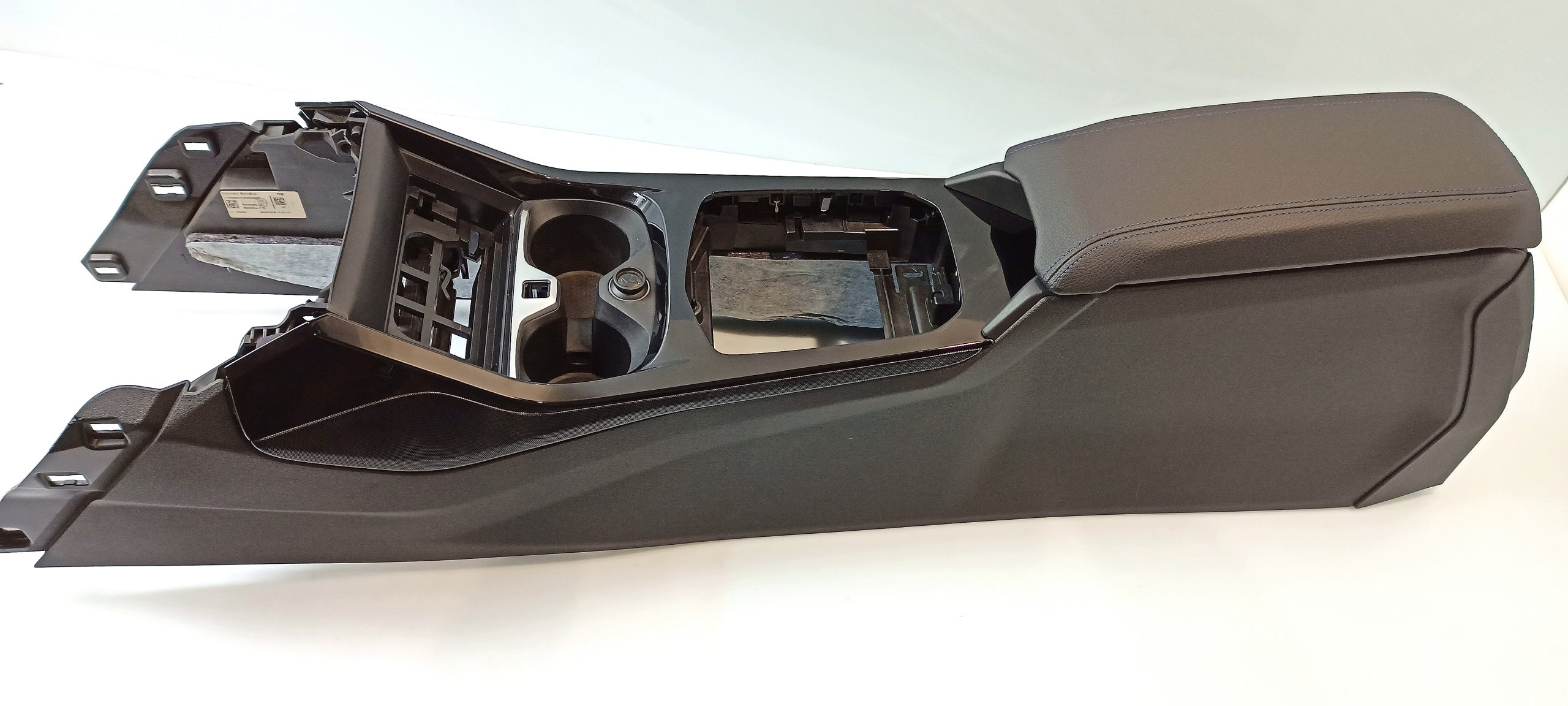 BMW 2 (F44) center console BMW 1' F40, 2' F44 Gran Coupé center Console OE...