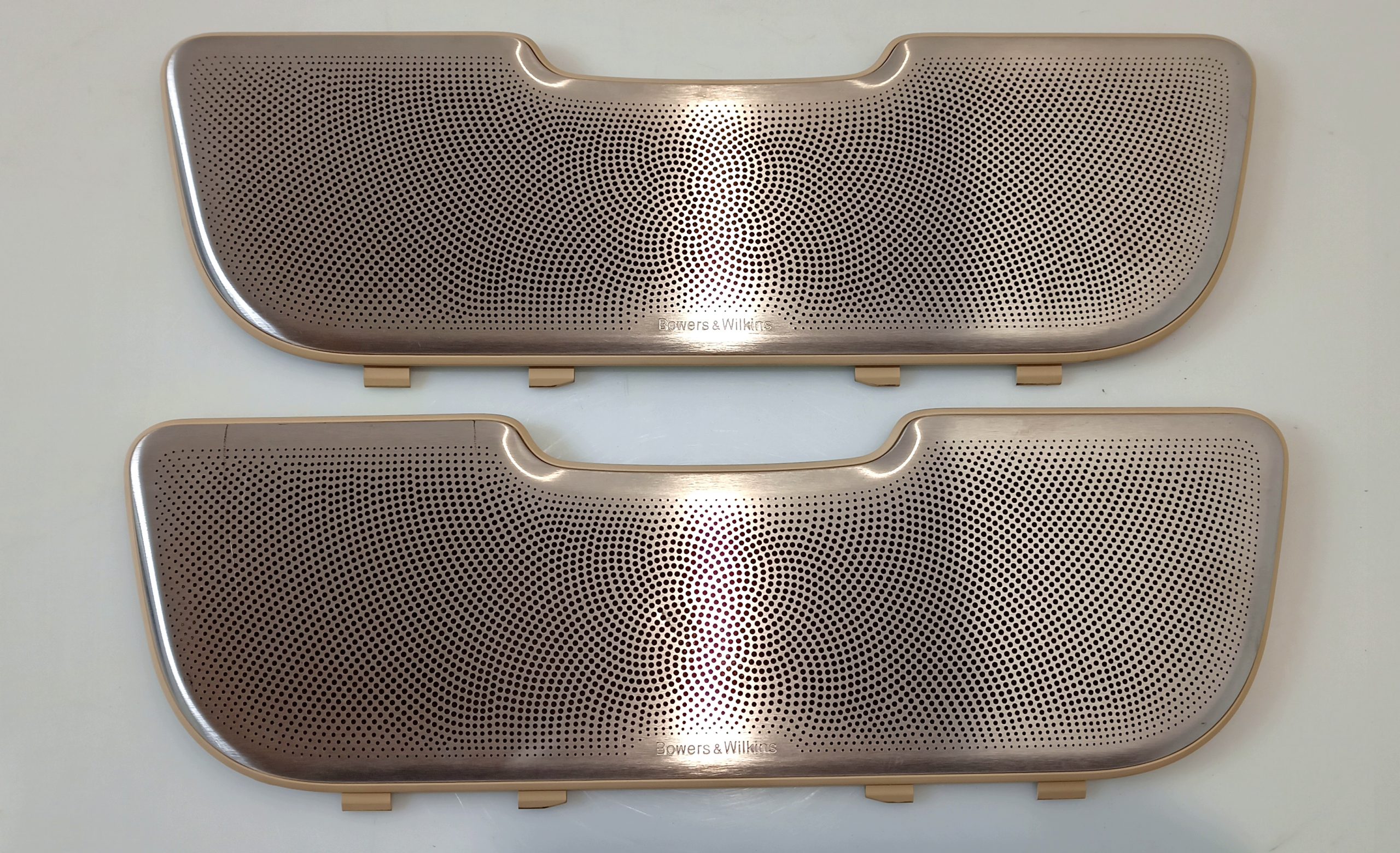 BMW 7 (G11 / G12) Parcel shelf speaker trim grill BMW 7 SERIES Parcel shelf speaker trim grill OE...