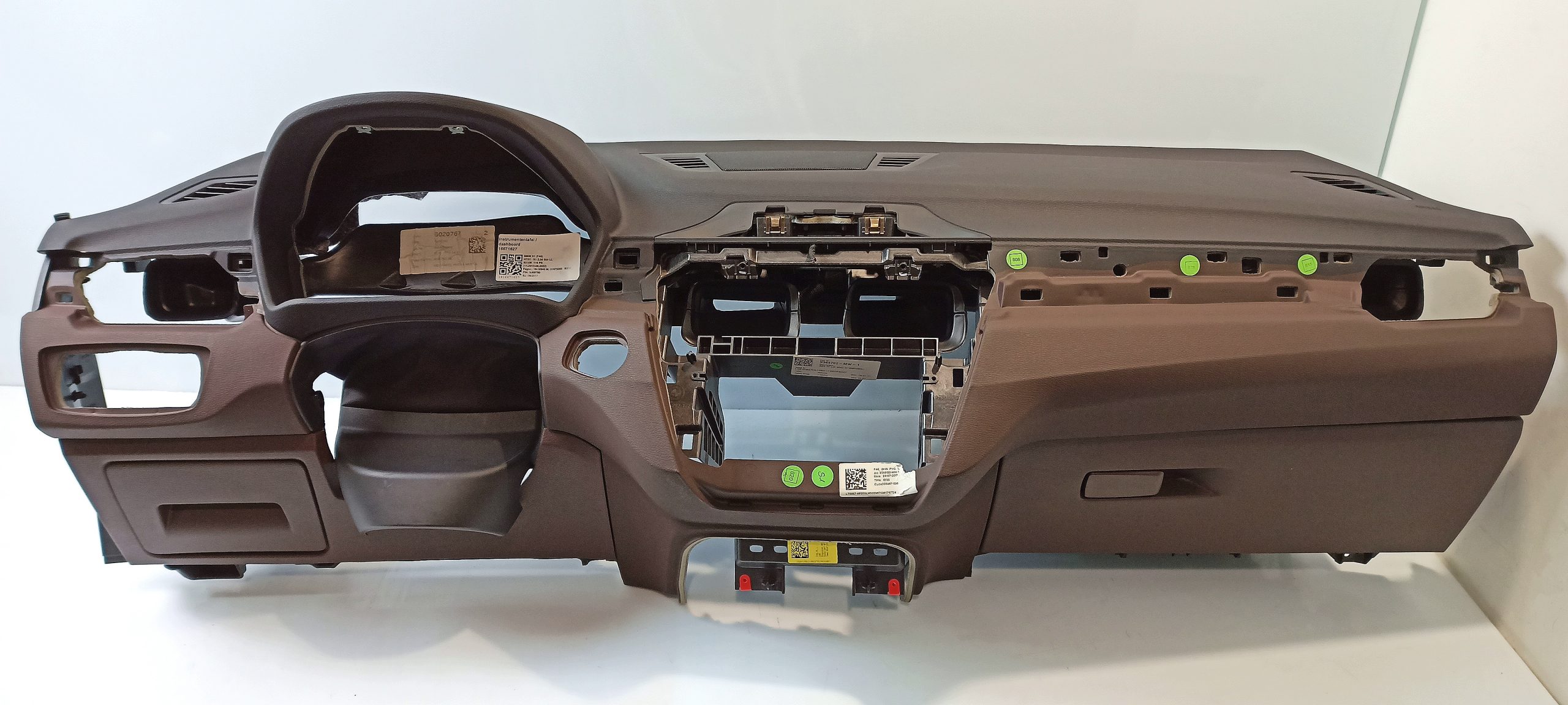BMW X1 (F48) Dashboard