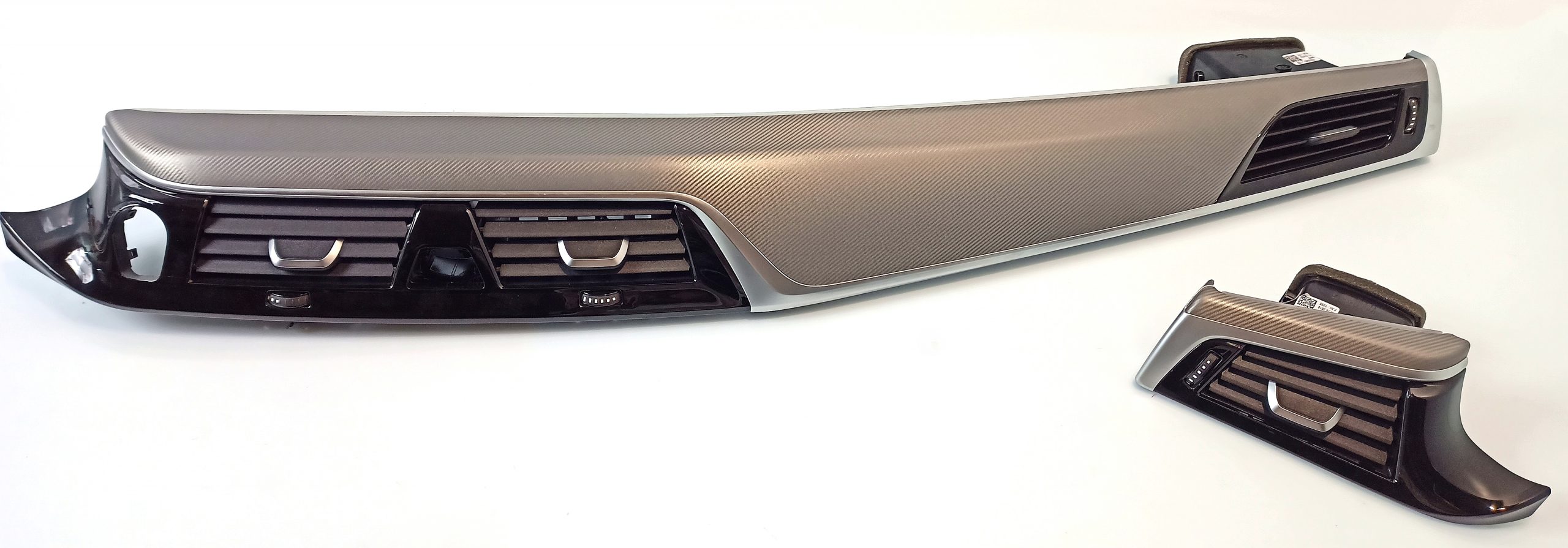 BMW 5 (G30 / G31) Dashboard Trim BMW M5 Dashboard Trim OEM 51458068796

Part cod...