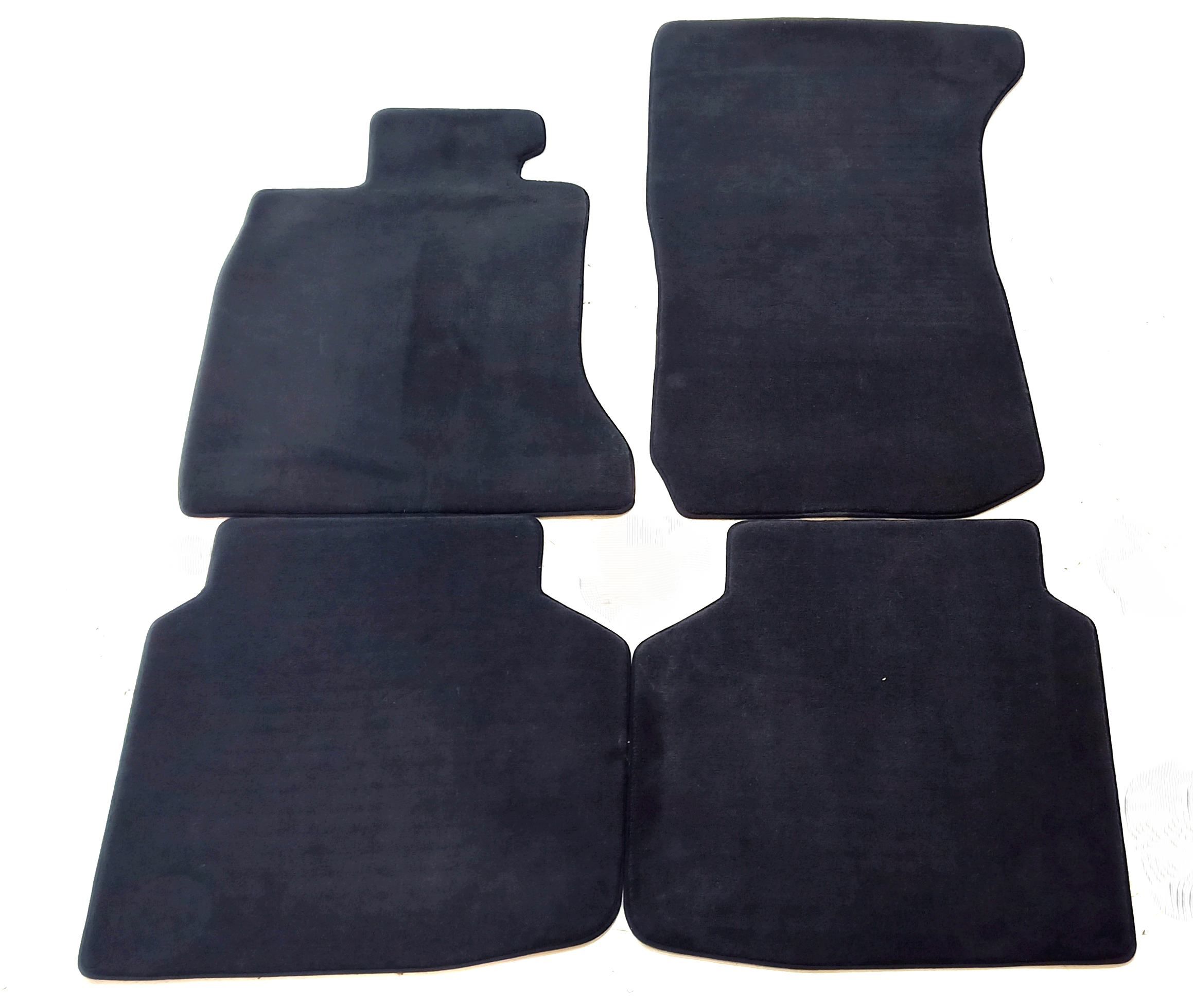 BMW 7 (G11 / G12) Front floor mat BMW 7 SERIES Front floor mat OEM 51477337689

P...