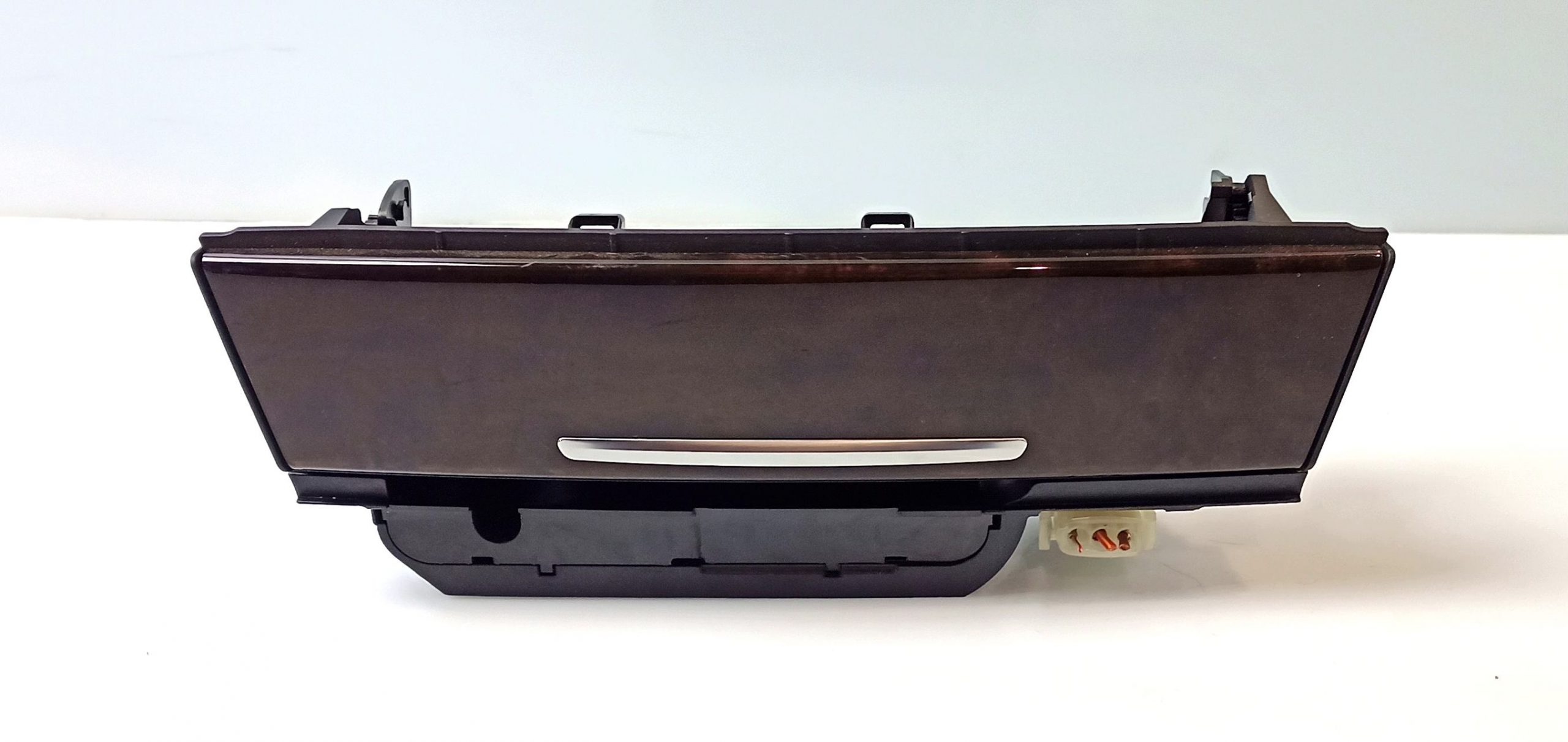 BMW 7 (G11 / G12) Front trunk storage compartment BMW 7 SERIES Front trunk storage compartment OE...