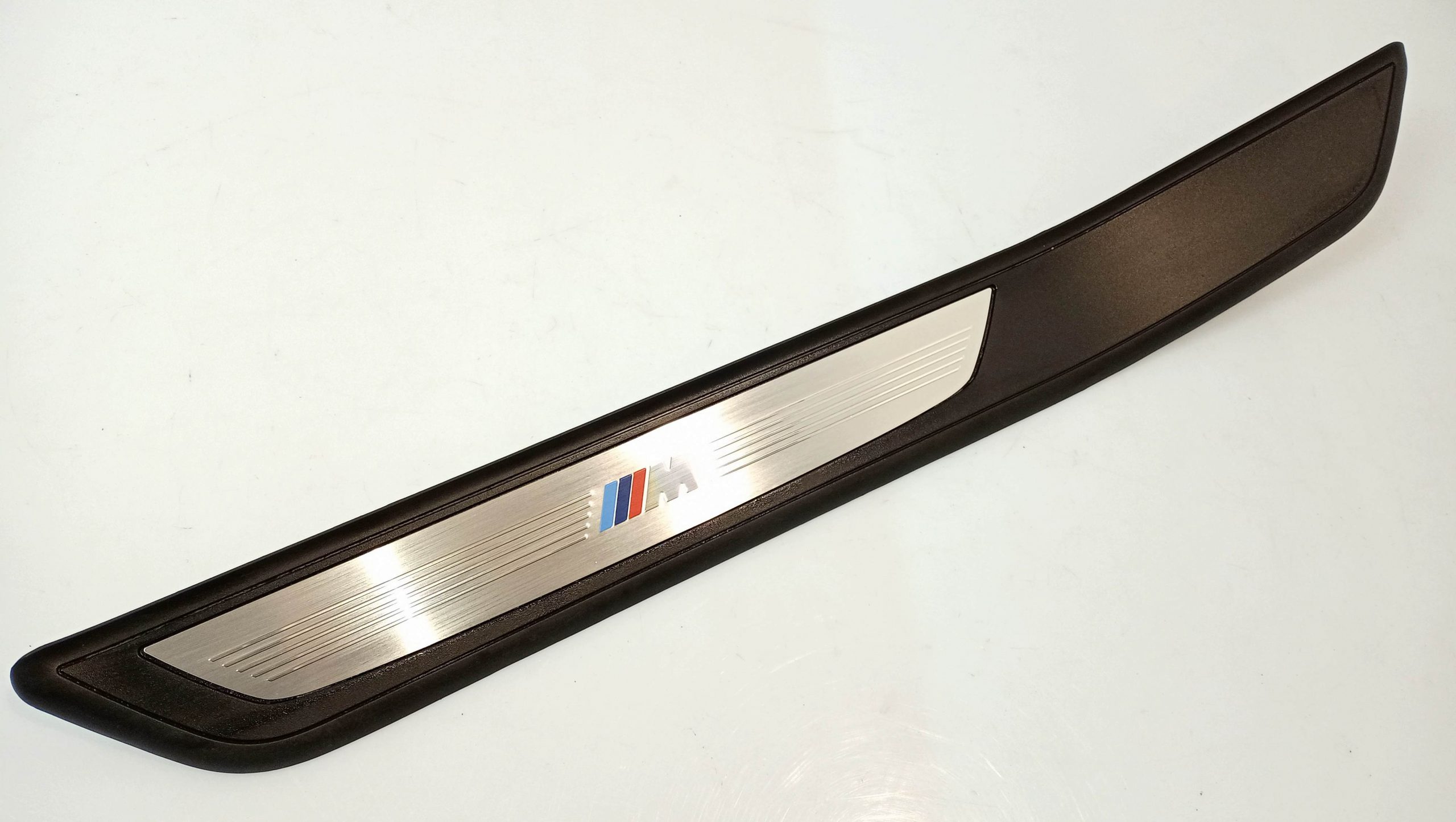 BMW 7 (G11 / G12) Rear sill trim cover BMW 7 SERIES Rear sill trim cover OEM 514780462...