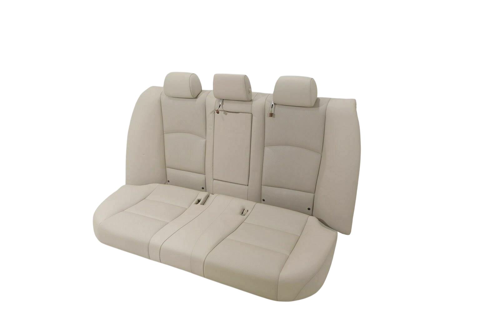 BMW 5 (F10 / F11) Заднее сиденье BMW 5 SERIES Rear Seat

Generation: 5 SERIES (F...