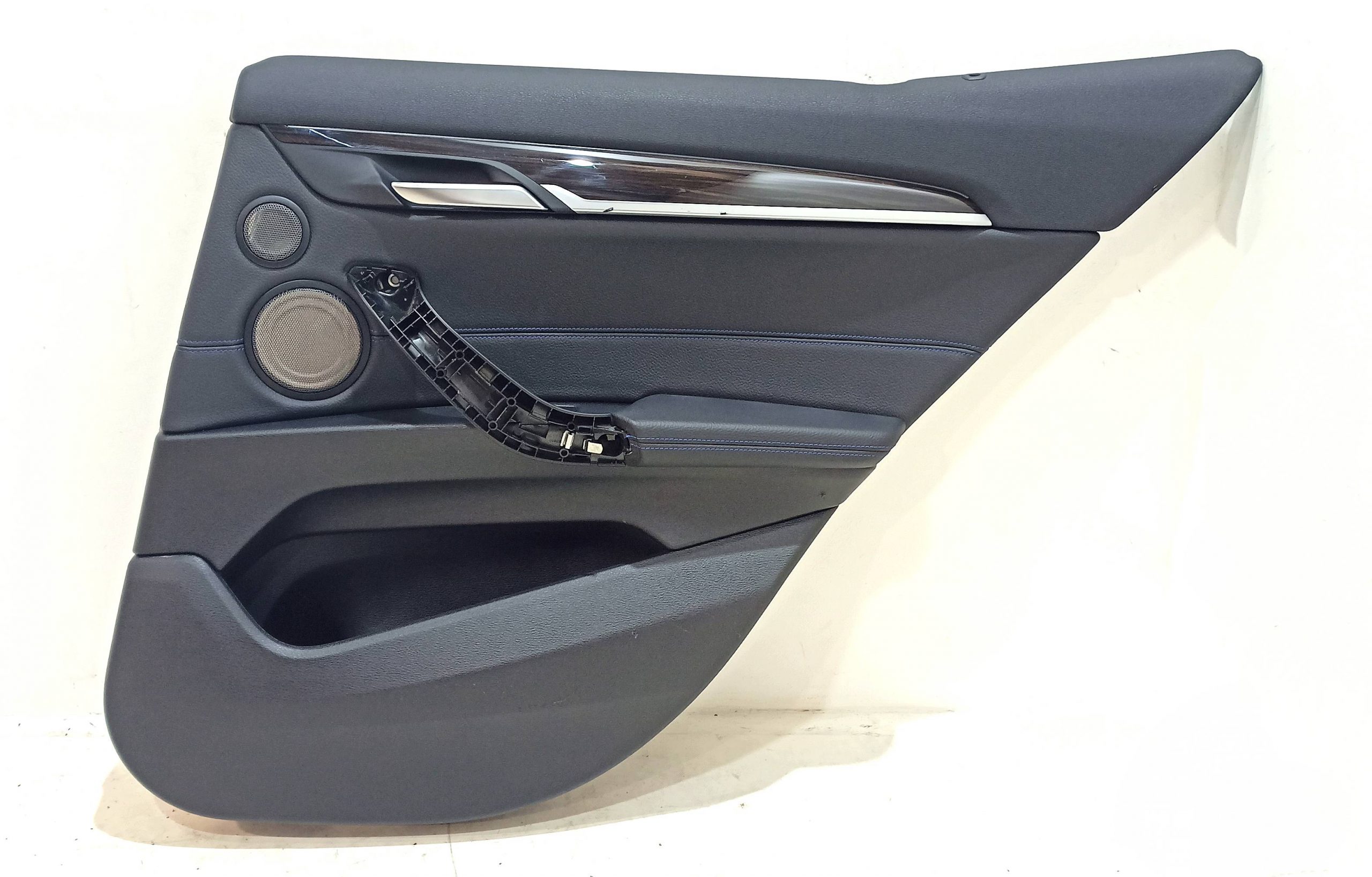 BMW X2 (F39) Rear door card panel trim BMW X2 F39 Rear door card panel trim OEM 514280...