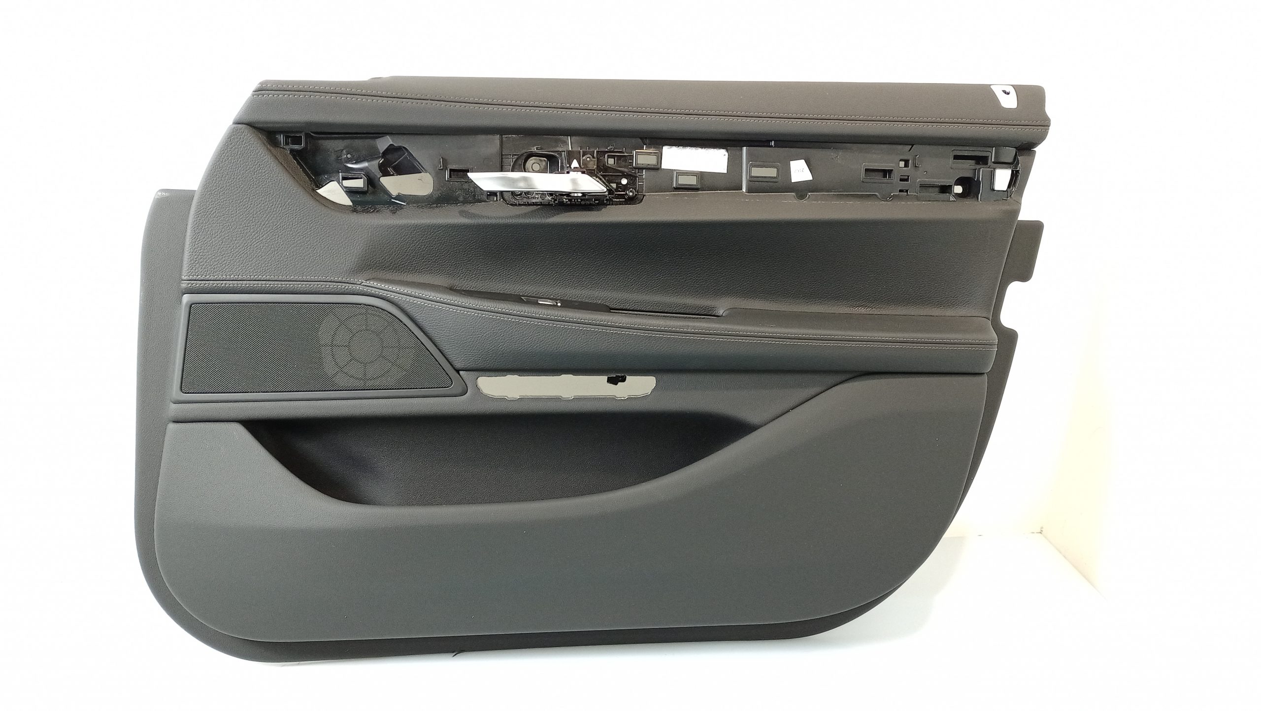 BMW 7 (G11 / G12) Front door card panel trim BMW 7 SERIES Front door card panel trim OEM 514...