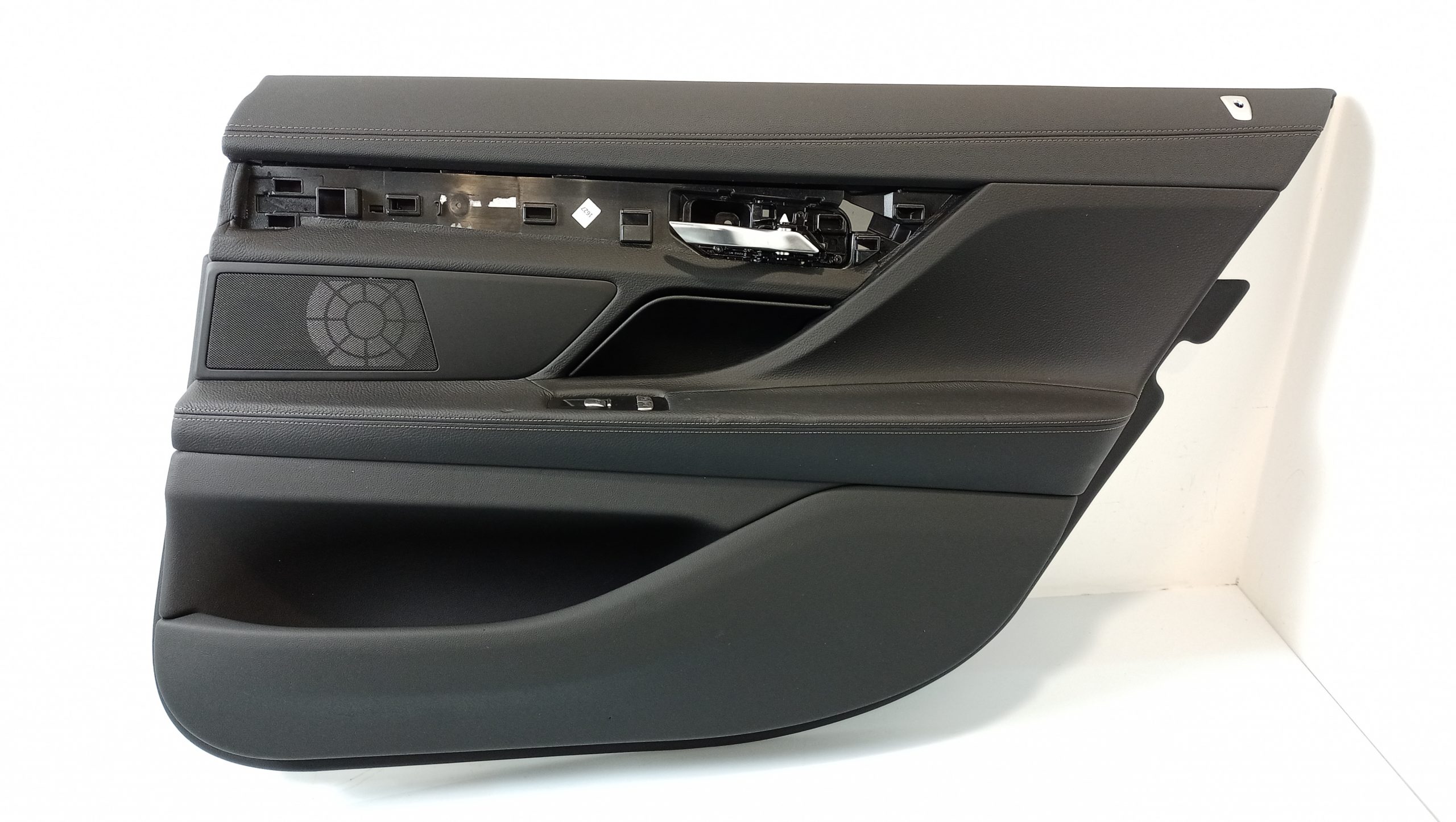 BMW 7 (G11 / G12) Rear door card panel trim BMW 7 SERIES Rear door card panel trim OEM 5142...