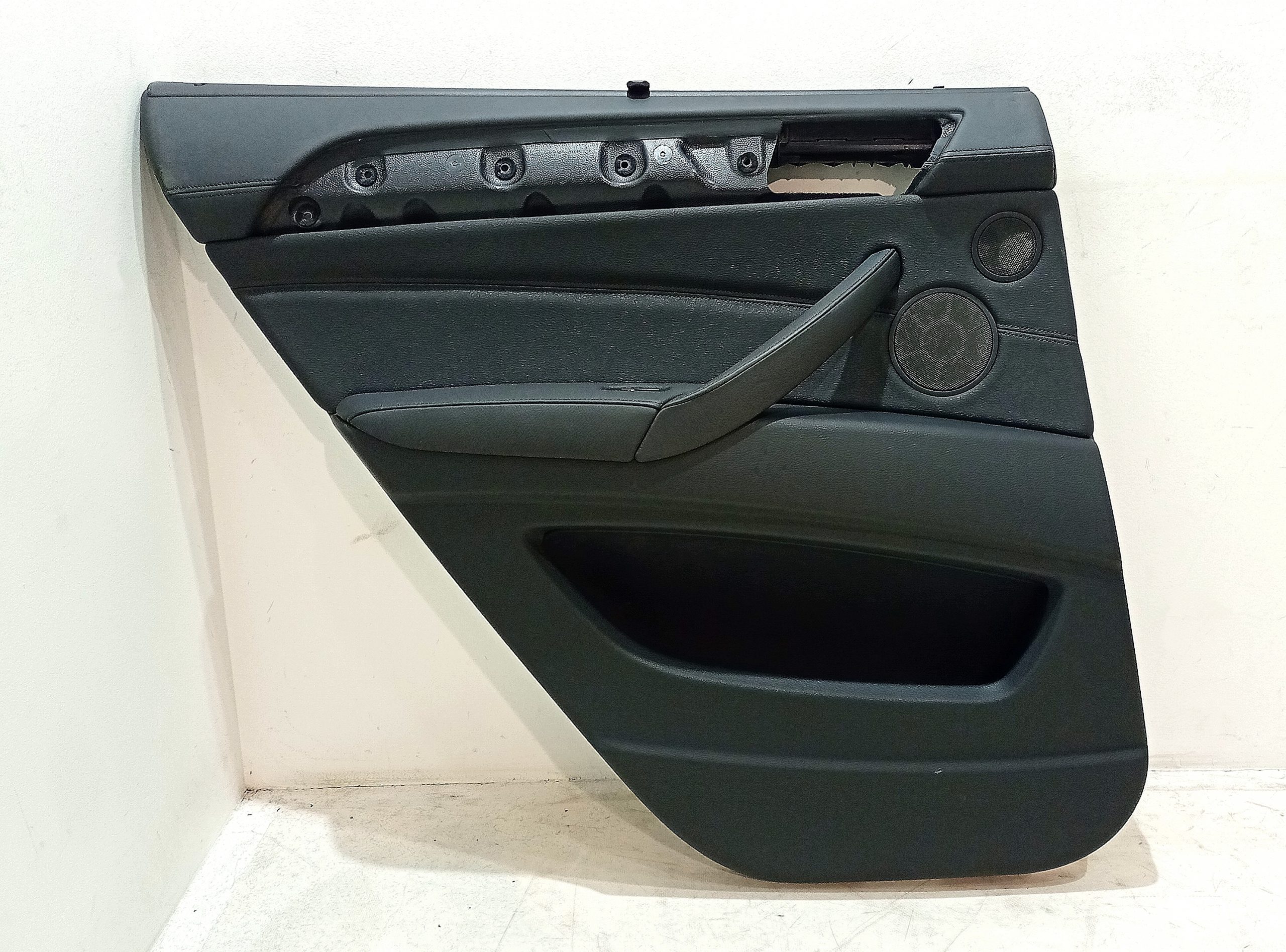 BMW X6 (E71 / E72) Rear door card panel trim BMW X6 Rear door card panel trim OEM 5142917643...
