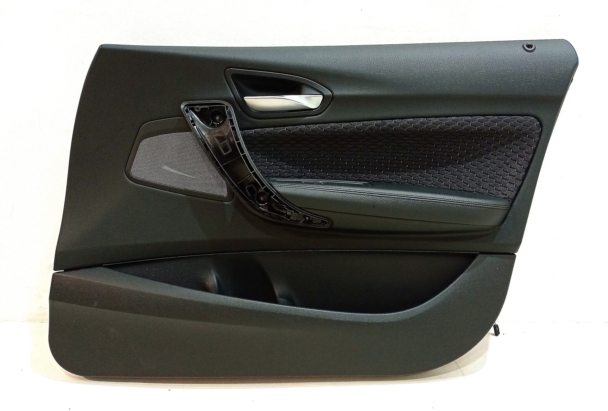 BMW 1 (F20 / F21) Front door card panel trim BMW 1 SERIES Front door card panel trim OEM 514...