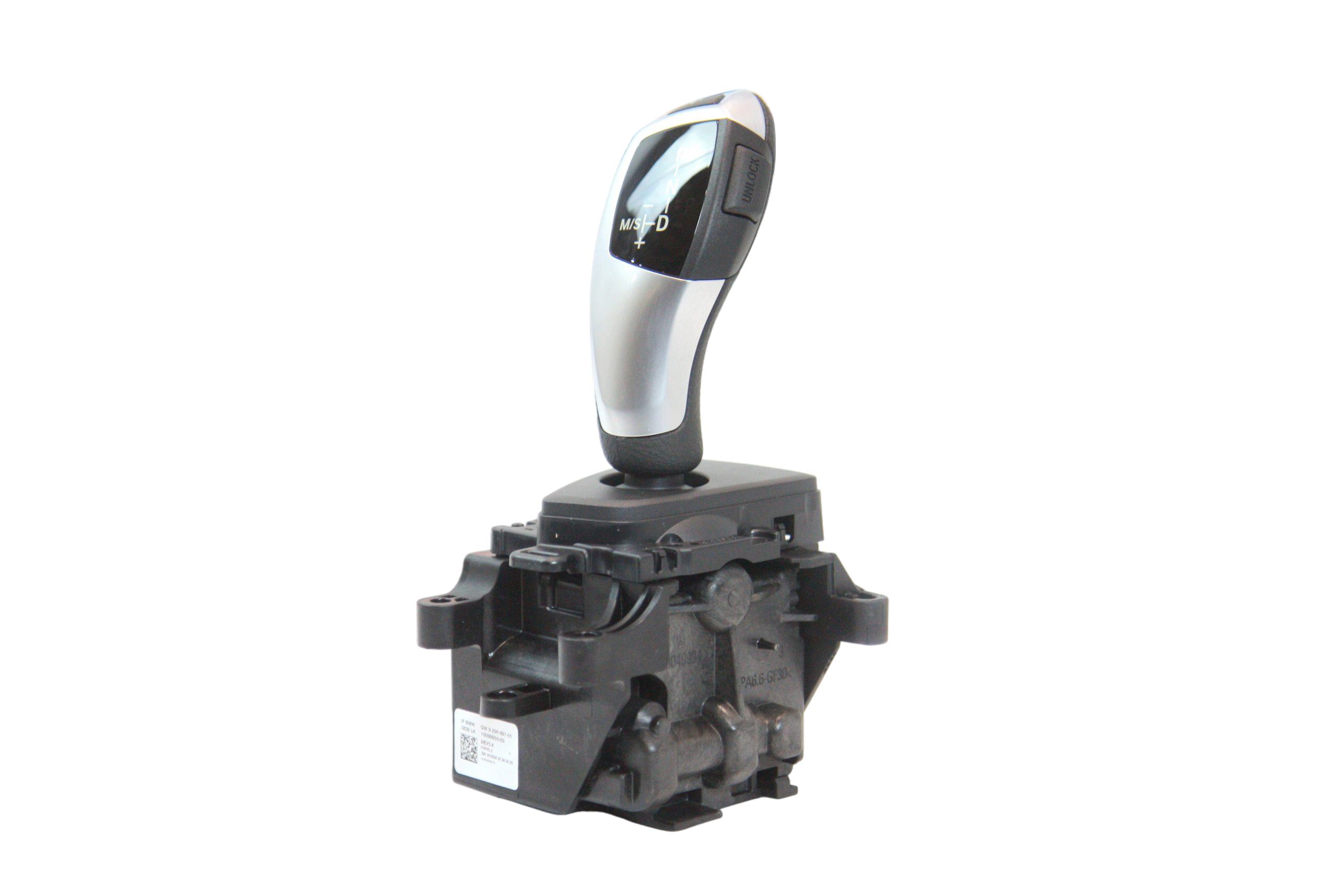 BMW 3 (F30 / F31) Gear shifter/selector BMW 3 SERIES Gear shifter/selector OEM 61319253...