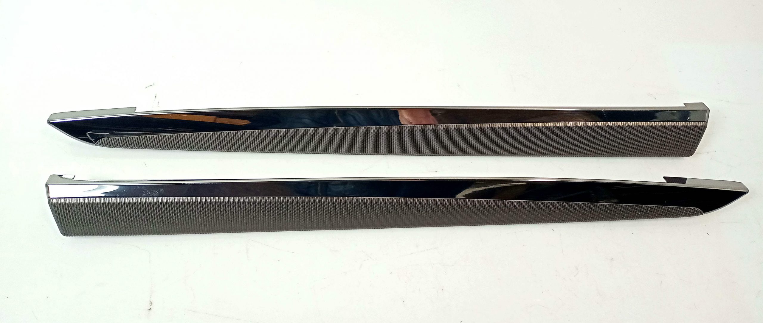 BMW 5 (F10 / F11) Front door card panel trim BMW 5 SERIES Front door card panel trim OEM 514...