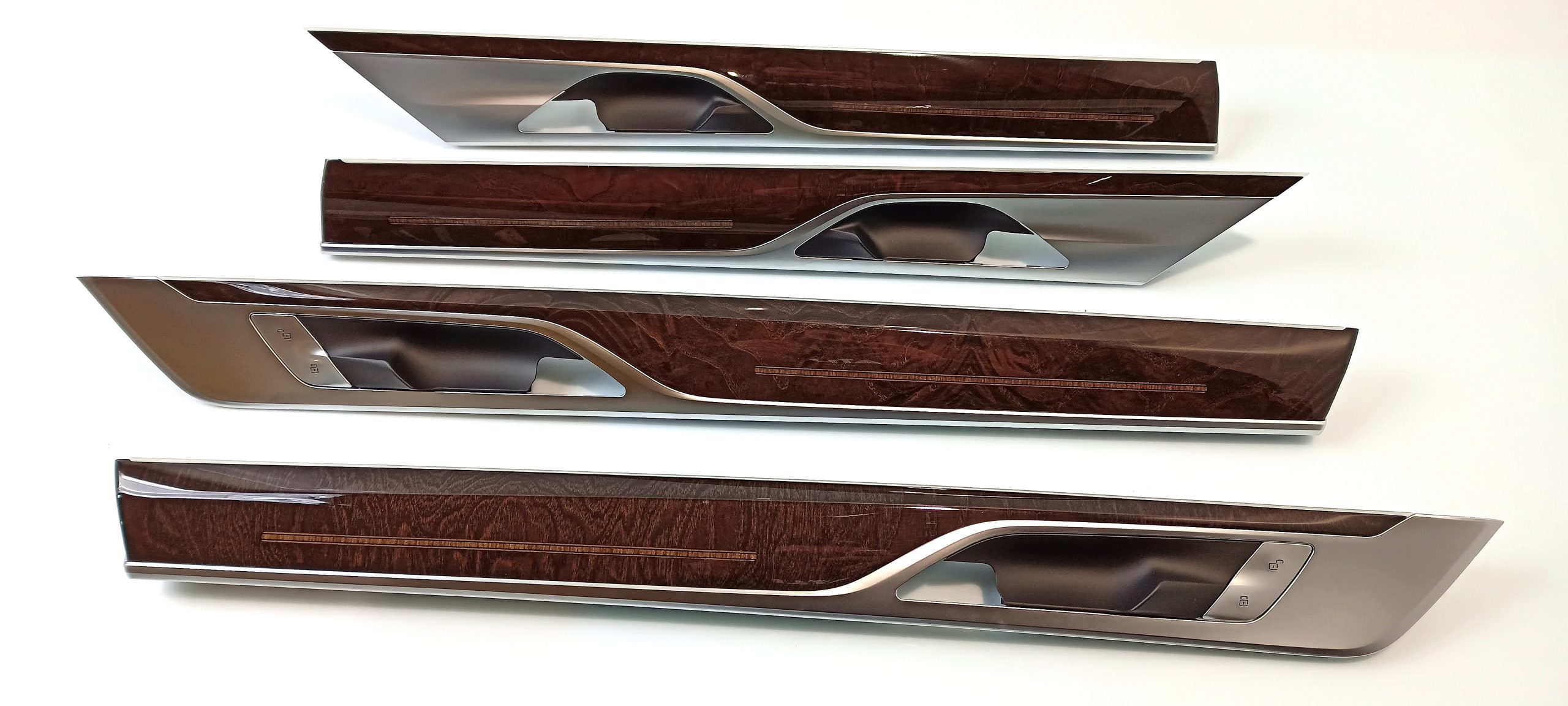 BMW 7 (G11 / G12) Front door trim bar