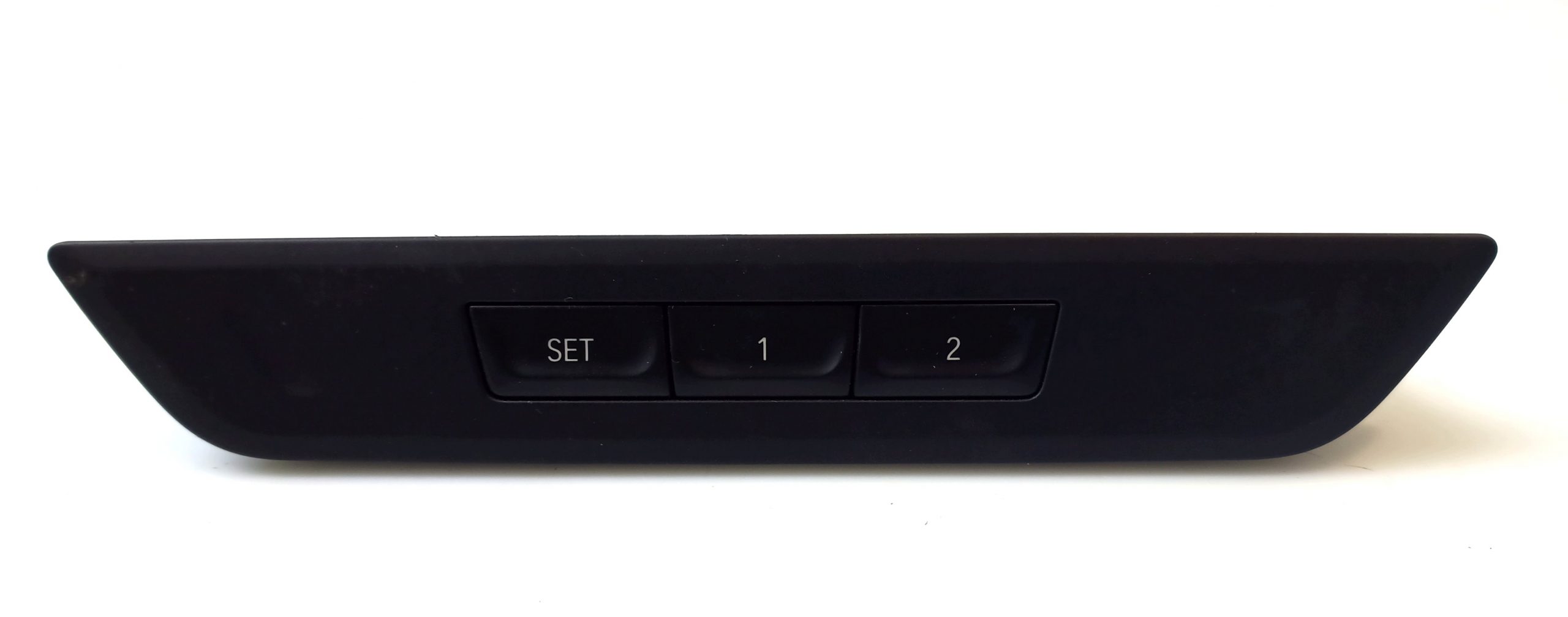 BMW 5 (G30 / G31) Выключатель блока памяти сиденья BMW M5 Seat Memory Switch OEM 61316826746

Part...