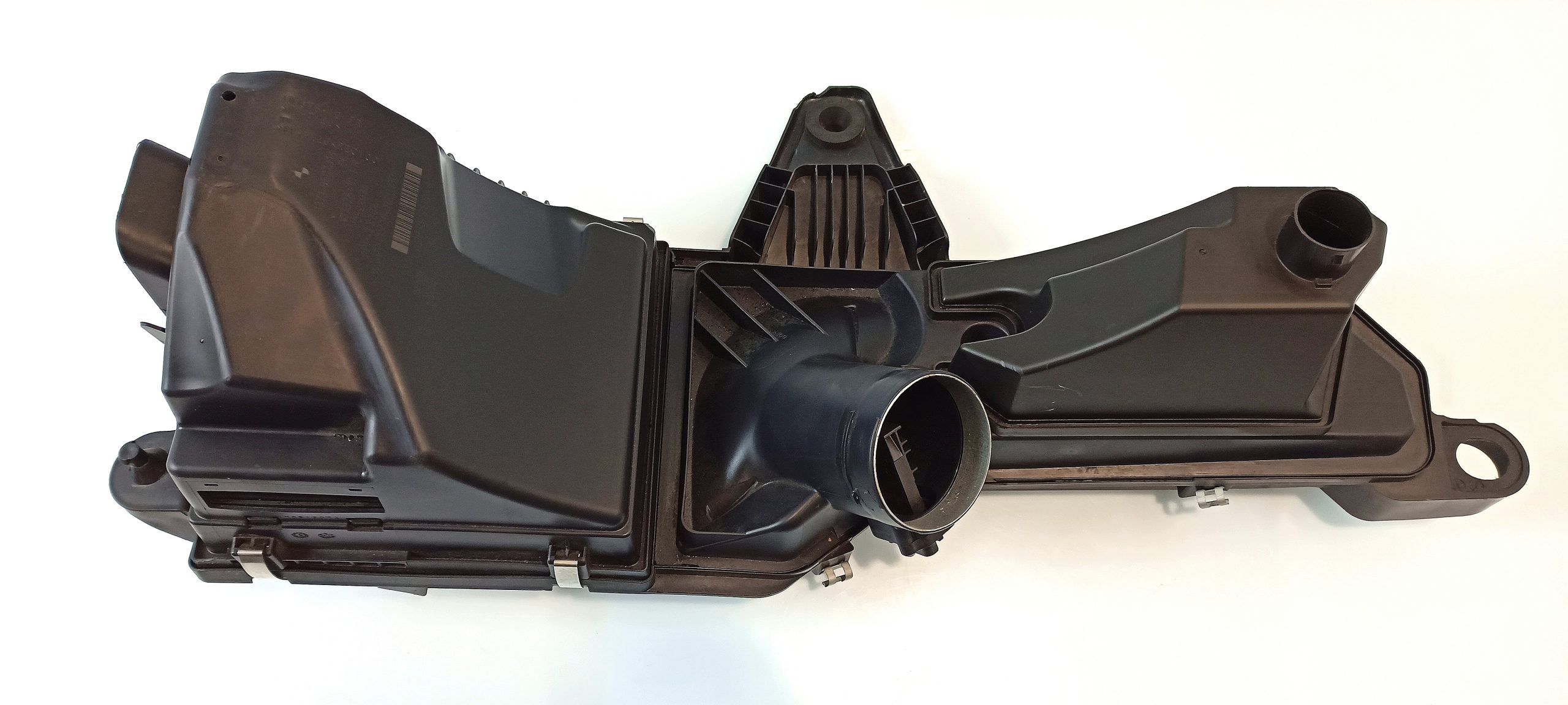 BMW 3 (F30 / F31) Воздухоочиститель  BMW 3 SERIES Air Filter Box OEM 13718507313

Pa...