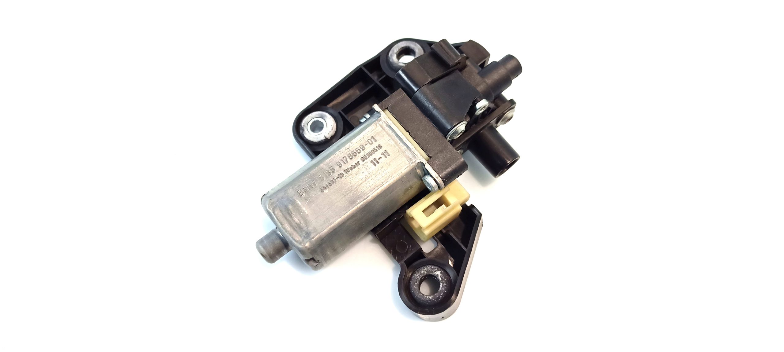BMW 7 (G11 / G12) Curtain motor
