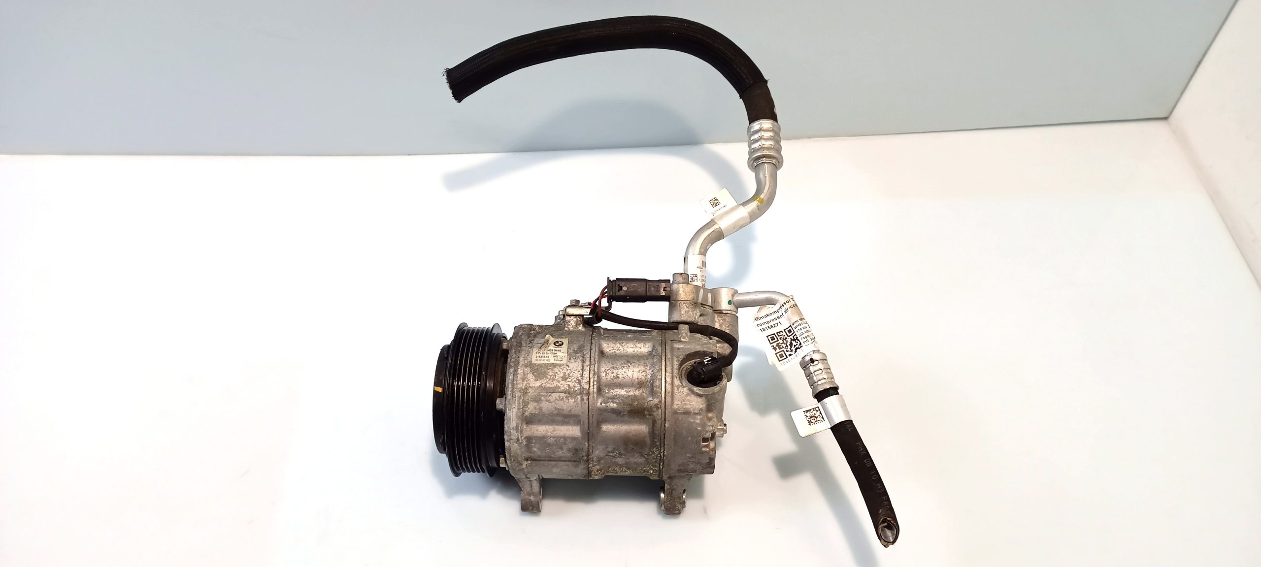 BMW X1 (F48) Air conditioning (A/C) compressor (pump)