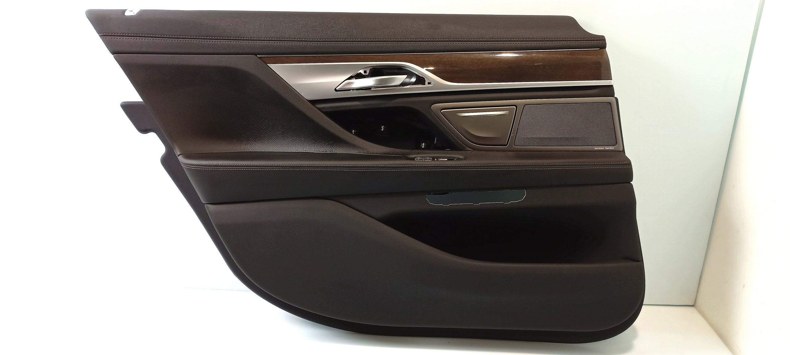 BMW 7 (G11 / G12) Rear door card panel trim BMW 7 SERIES Rear door card panel trim OEM 5142...