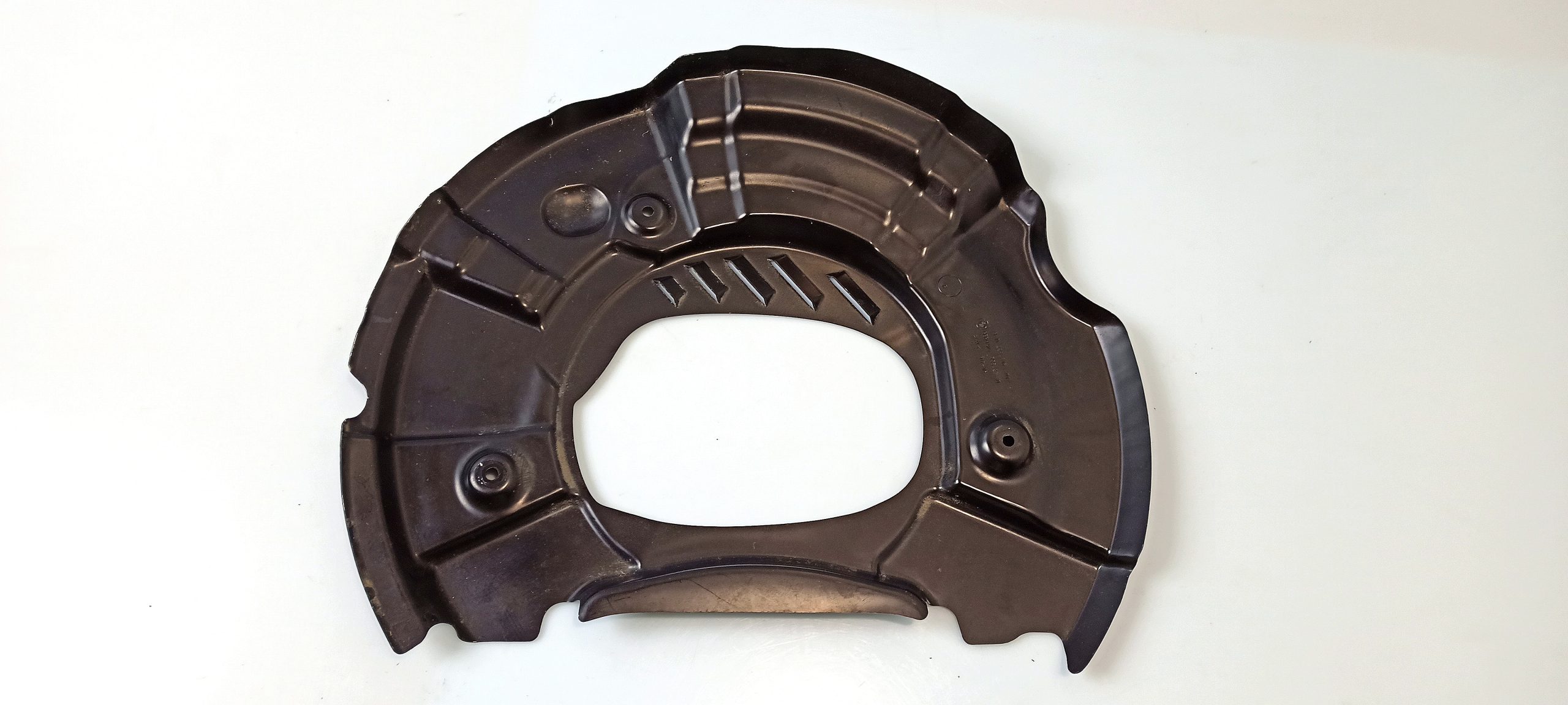 BMW 6 (F06 / F12 / F13) Front brake disc dust cover plate BMW 6 SERIES Front brake disc dust cover plate ...