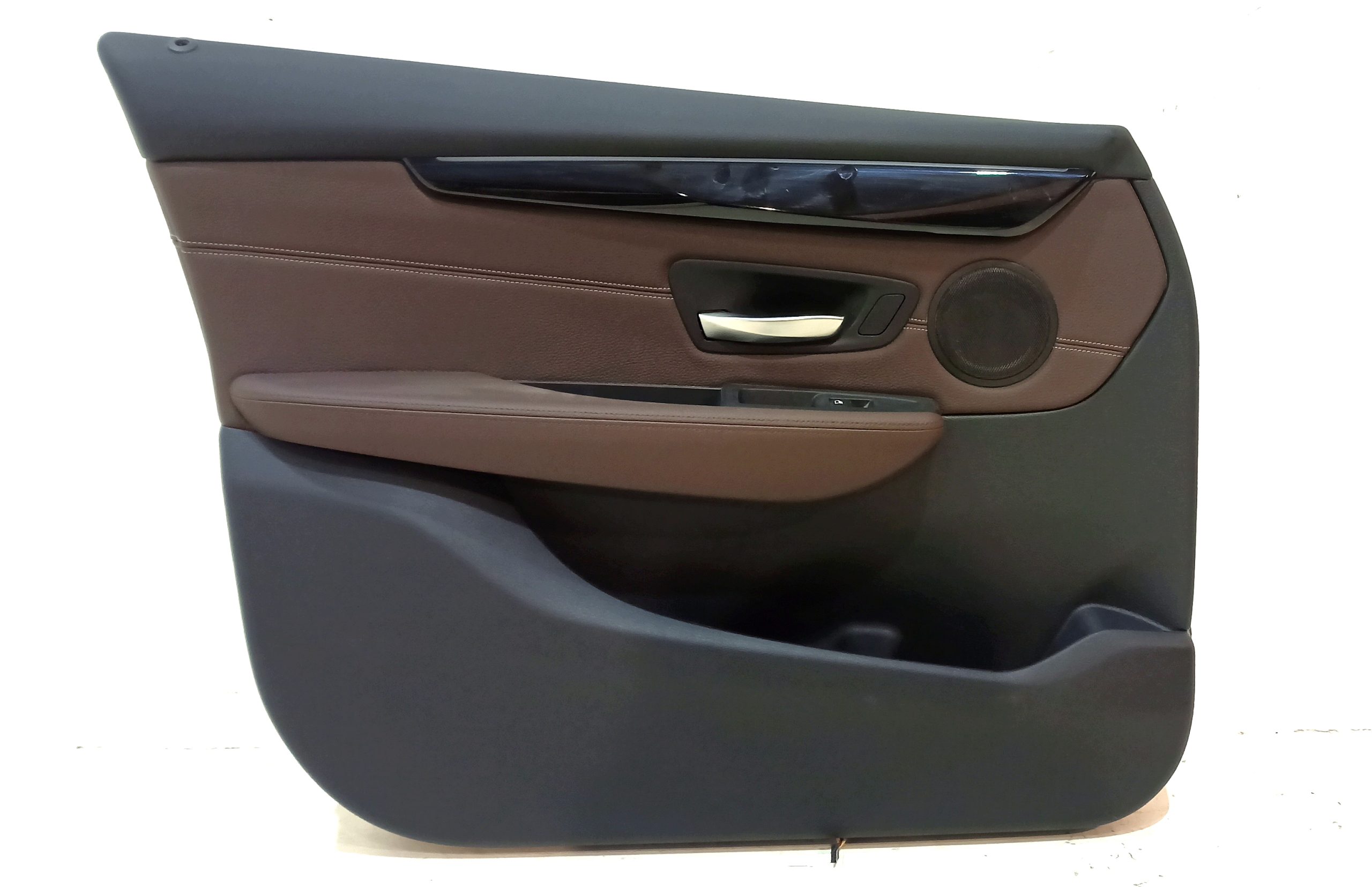 BMW 2 (F22 / F23) Front door card panel trim BMW 2 SERIES Front door card panel trim OEM 603...