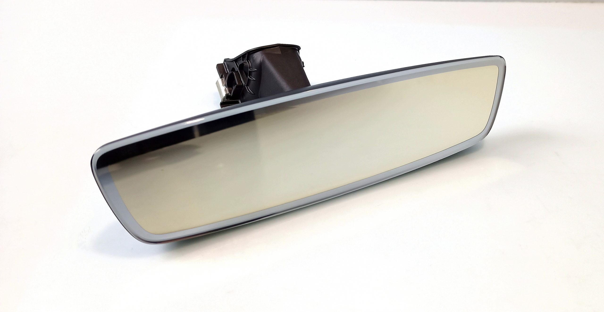 BMW 2 Tourer (U06) Rear view mirror (interior) BMW 2' U06 Active Tourer Rear view mirror (inte...