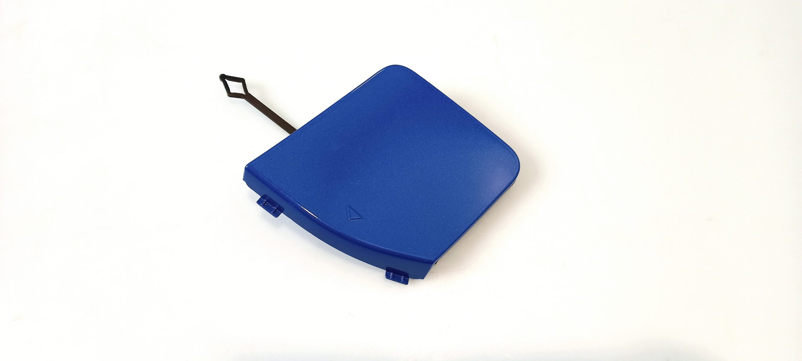 BMW X2 (F39) Front tow hook cap/cover BMW X2 F39 Front tow hook cap/cover OEM 5112806...