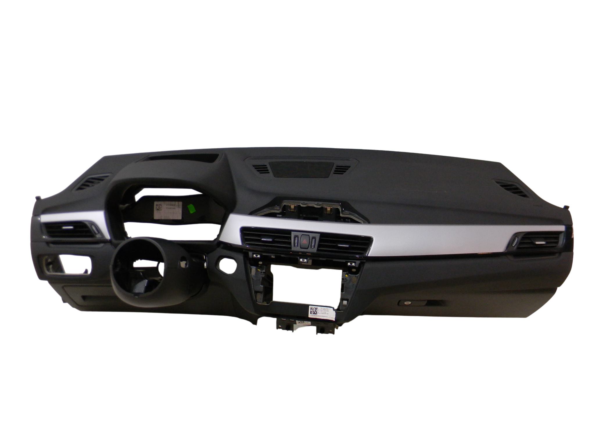 BMW X1 (F48) Dashboard