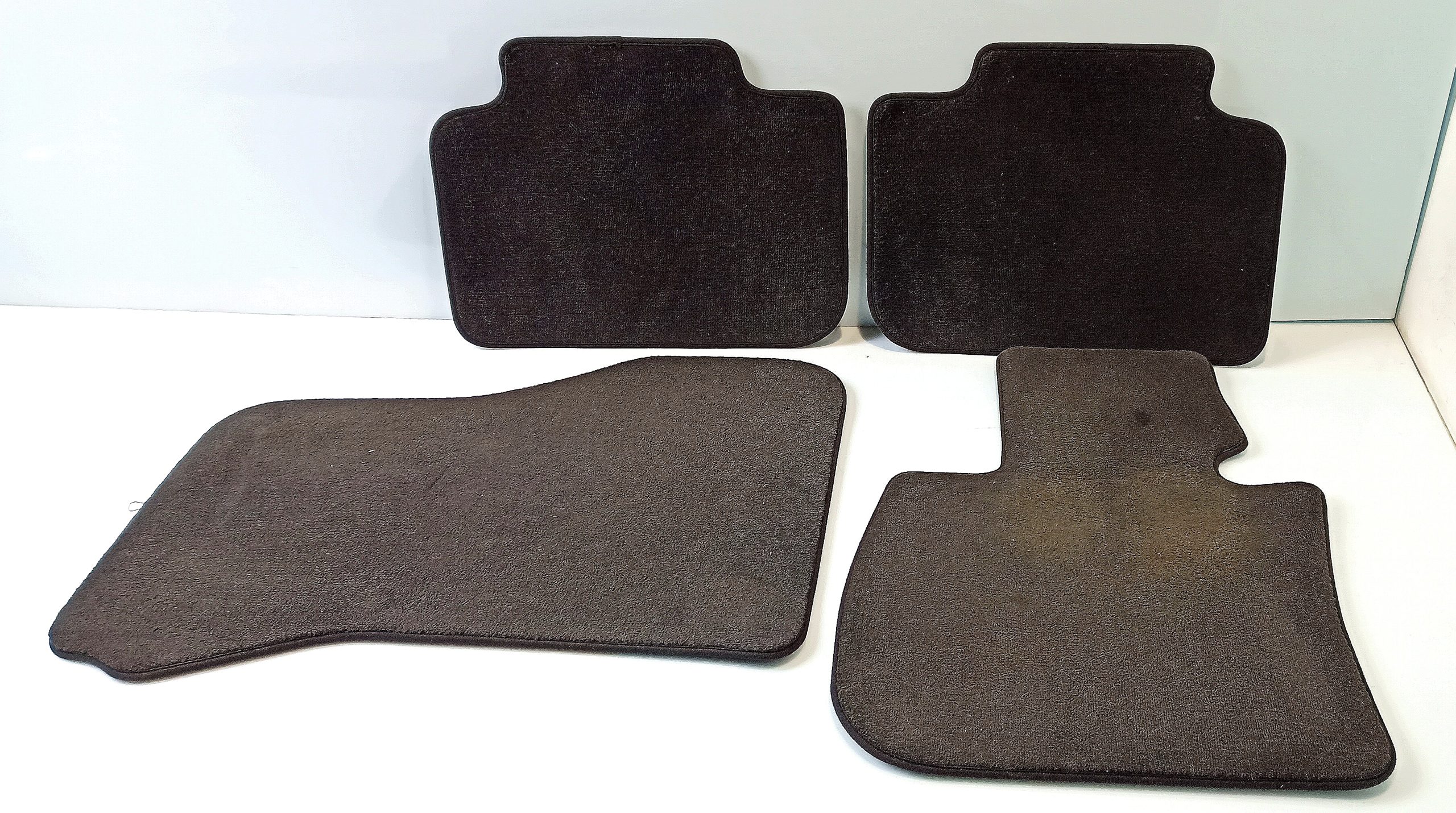 BMW X1 (F48) Car floor mat set