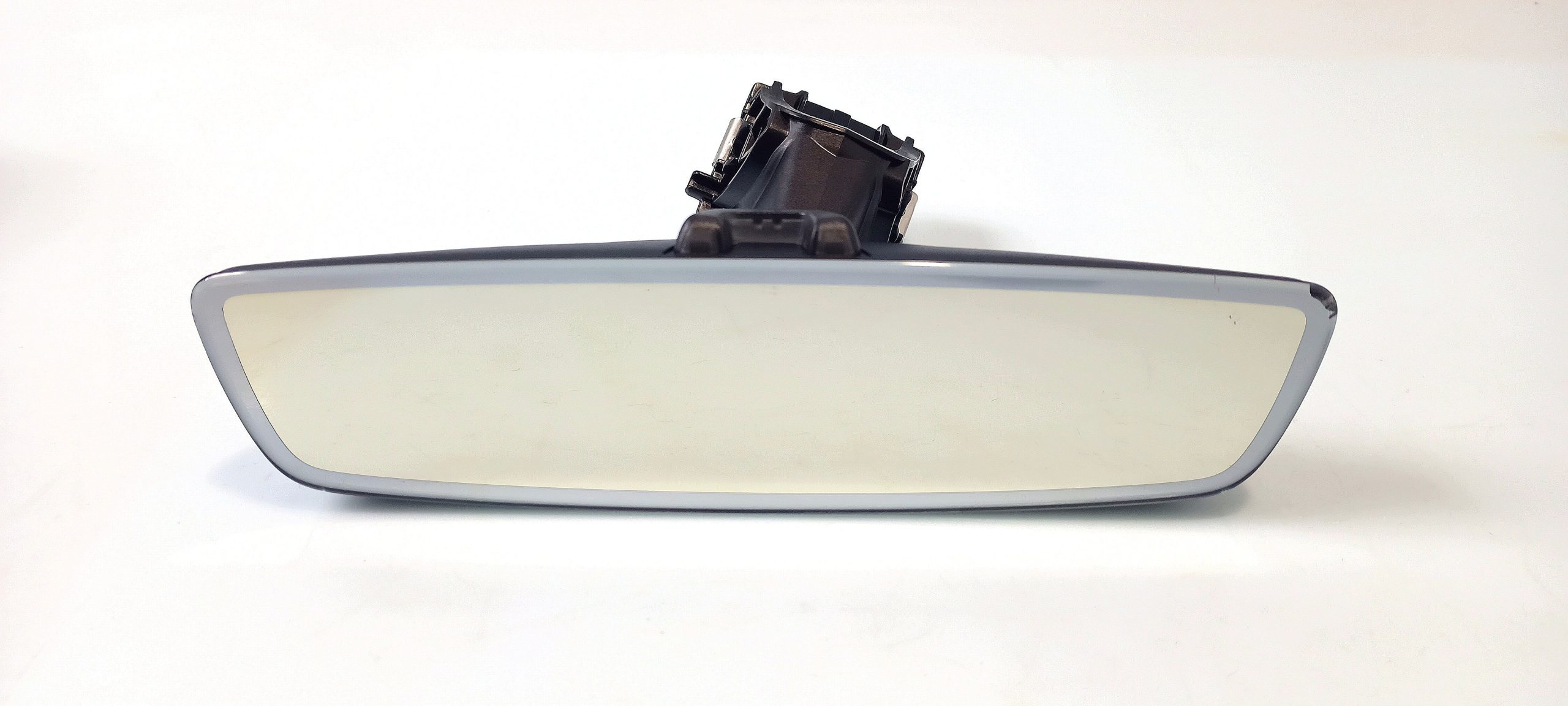 BMW 7 / i7 (G70) Rear view mirror (interior)