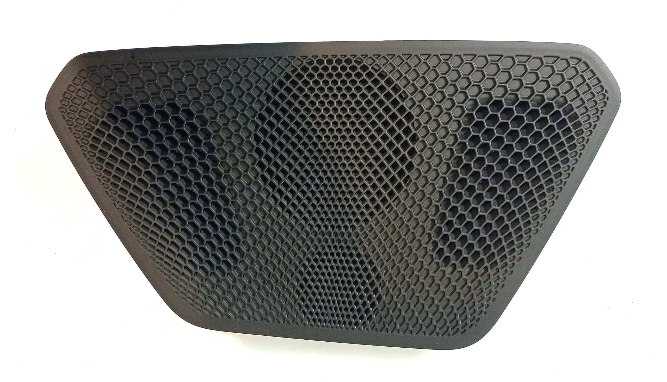 BMW 3 (G20 / G21) Dash center speaker trim cover BMW 3 SERIES Dash center speaker trim cover OEM...