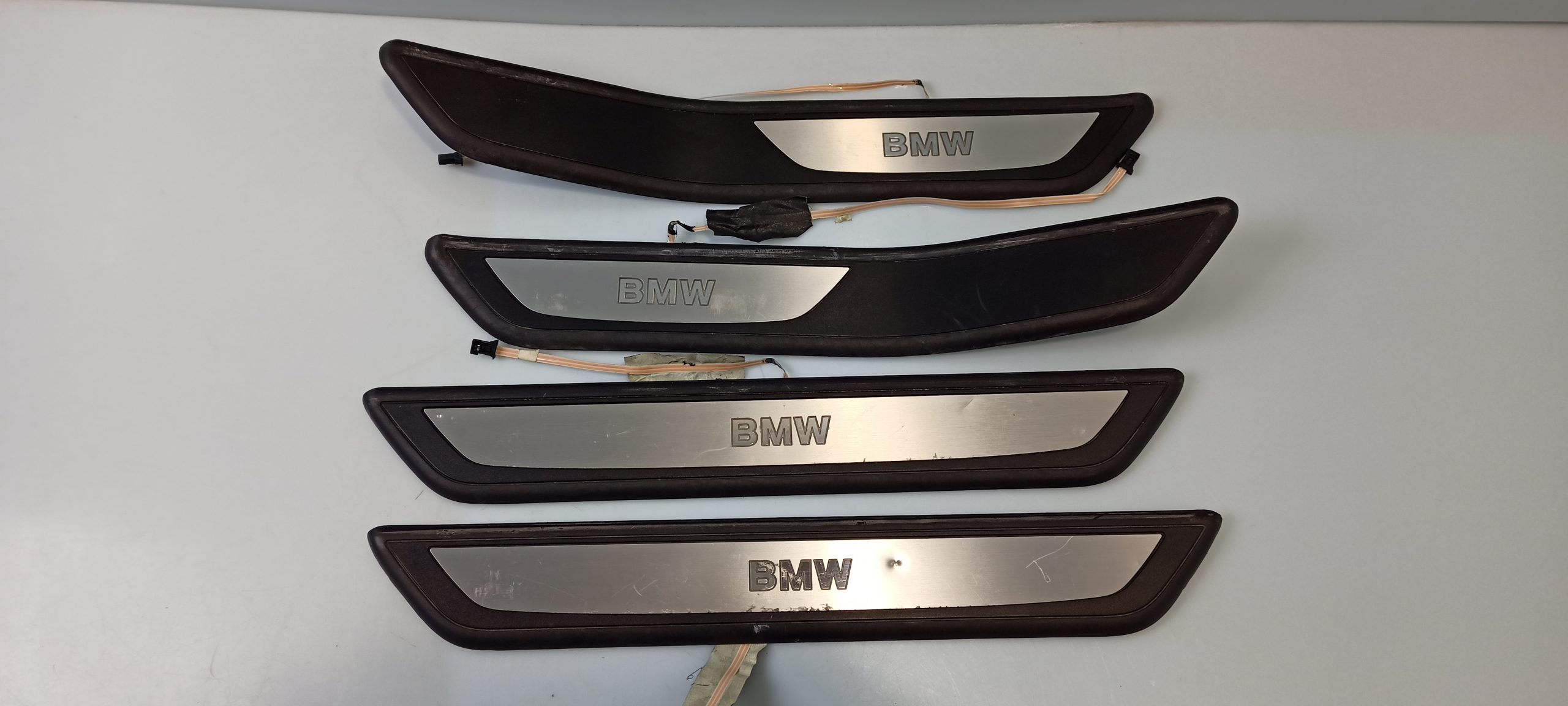 BMW 7 (G11 / G12) sill trim set (inner) BMW 7 SERIES sill trim set (inner) OEM 51477181...