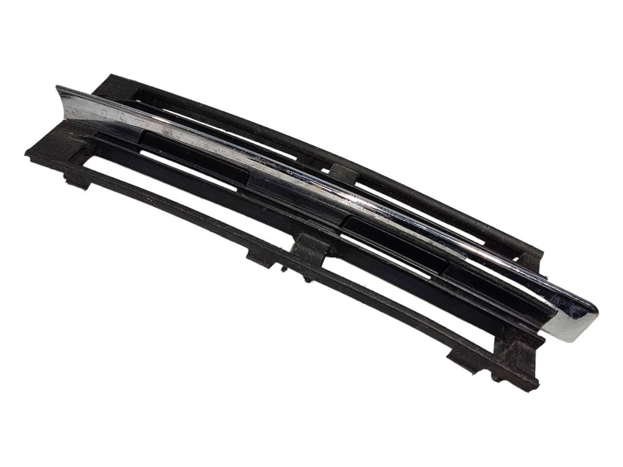 BMW 7 (G11 / G12) Front grill BMW 7 SERIES Front grill OEM 7295276

Part code...