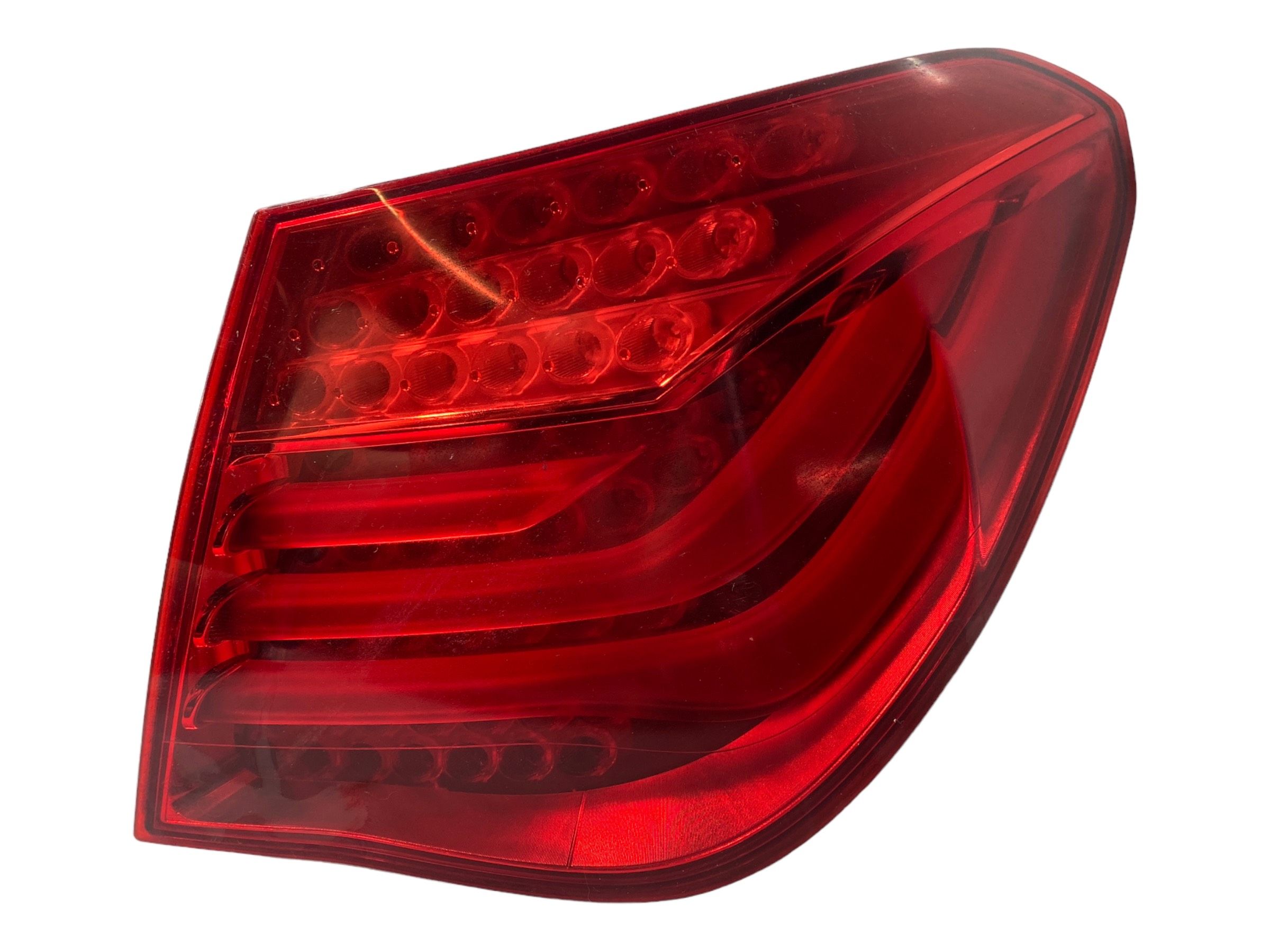 BMW 7 (G11 / G12) Rear/tail lights BMW 7 SERIES Rear/tail lights

Generation: 7 SE...