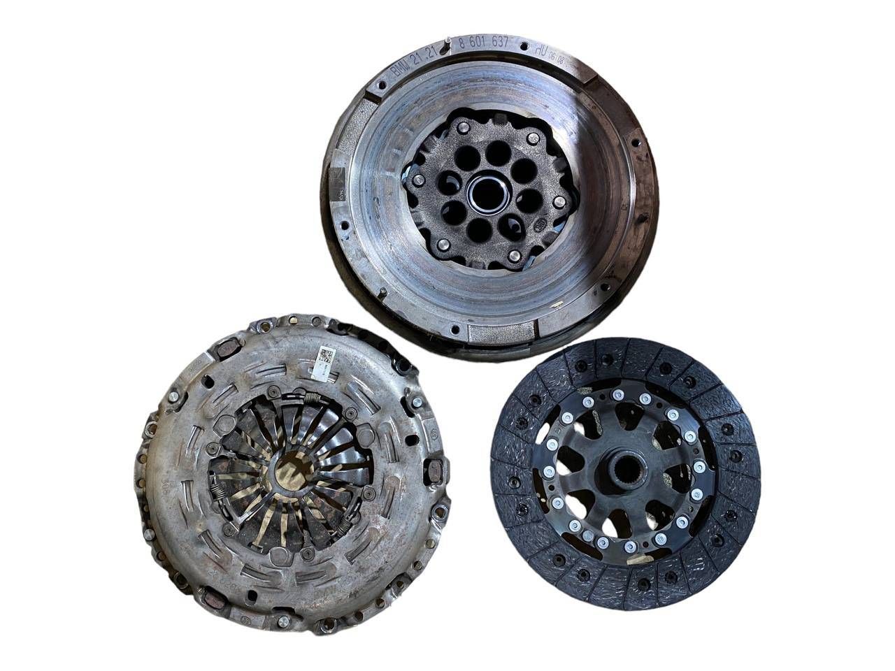 BMW 5 / i5 (G60 / G61) Clutch set kit BMW MINI F55 Clutch set kit OEM 8601637

Part c...