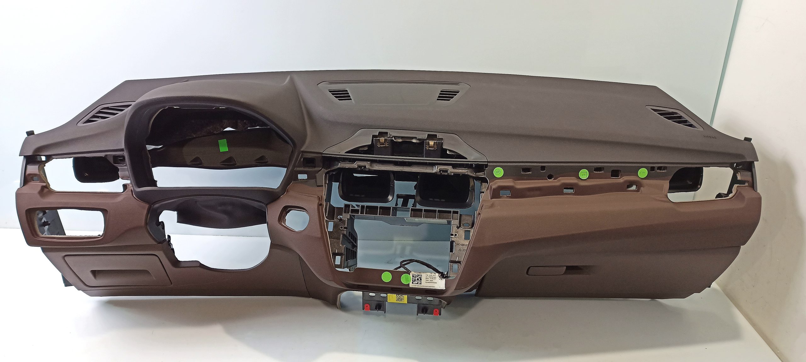 BMW X1 (F48) Dashboard BMW X1 Dashboard OEM 3D40272

Part codes: 3D402...