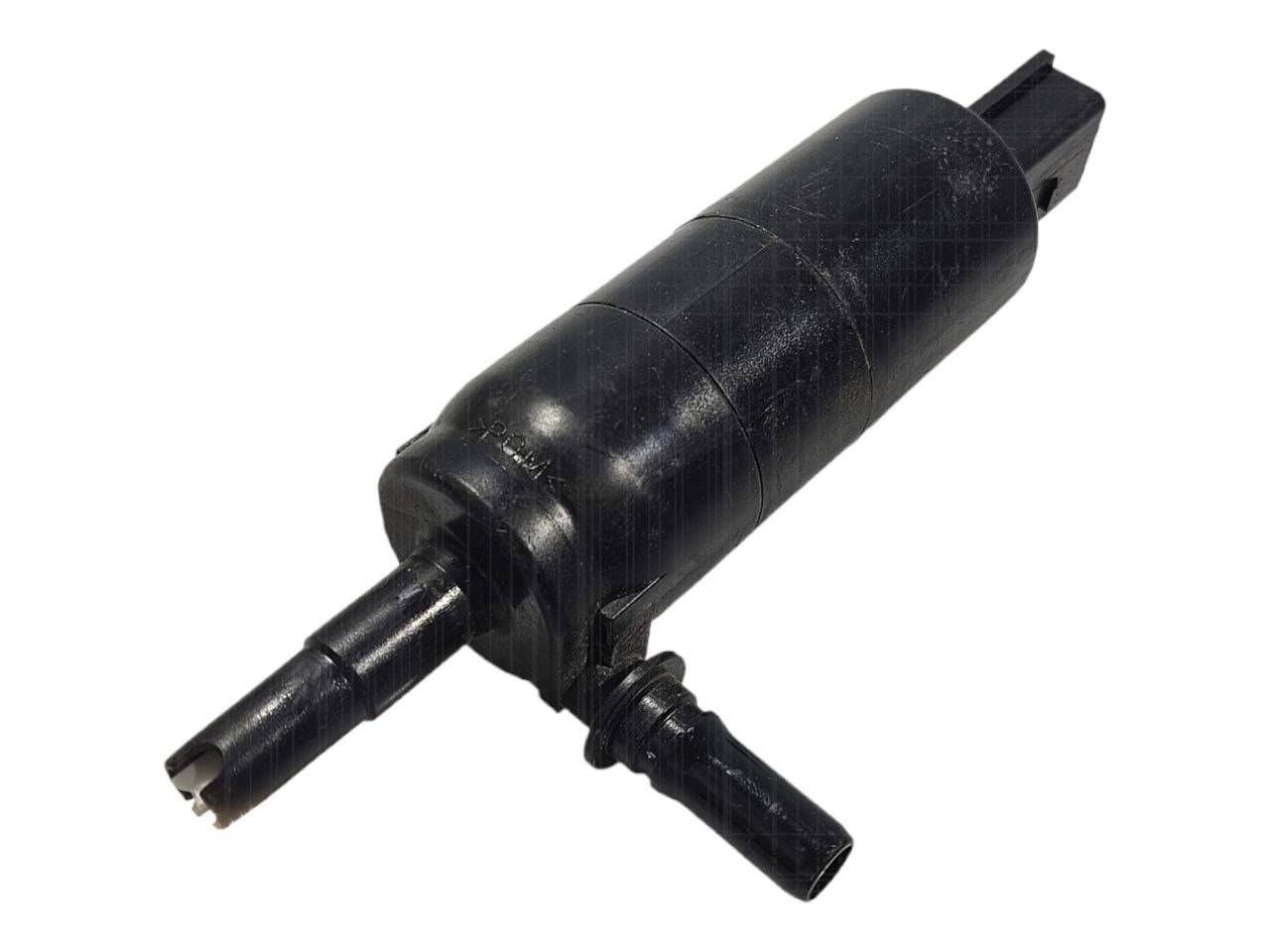 BMW 3 (F30 / F31) Headlight washer pump BMW 3 SERIES Headlight washer pump OEM 67127217...