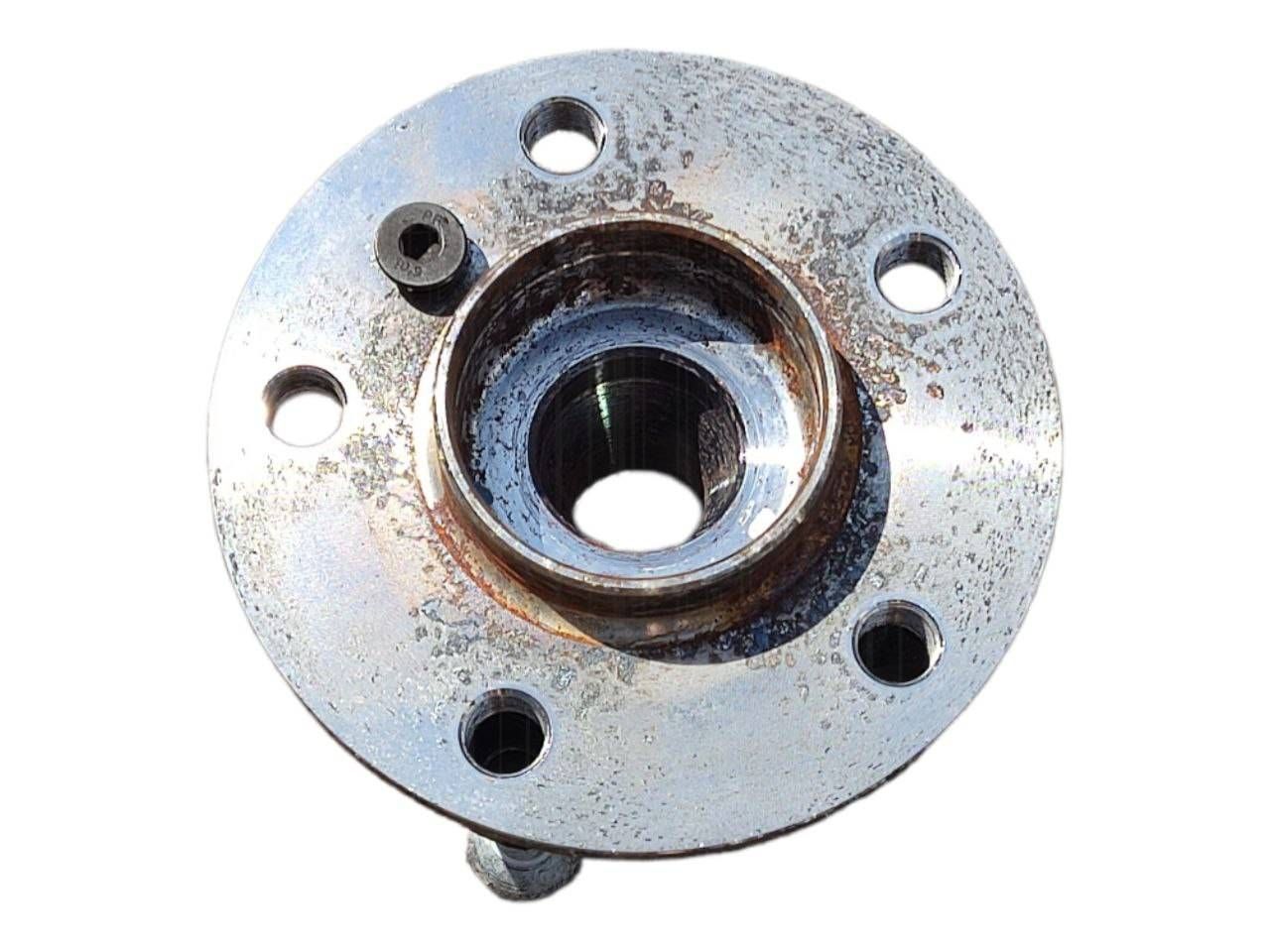 BMW 2 (F22 / F23) Rear wheel hub BMW 2 SERIES Rear wheel hub OEM 6851589

Part c...