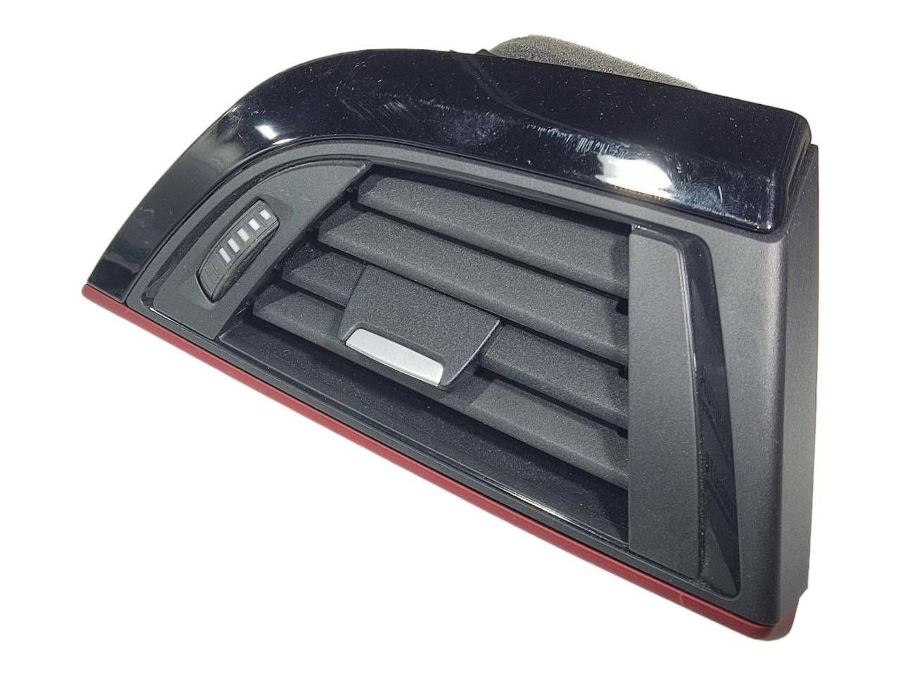 BMW 1 (F20 / F21) Dashboard side air vent grill/cover trim BMW 1 SERIES Dashboard side air vent grill/cove...