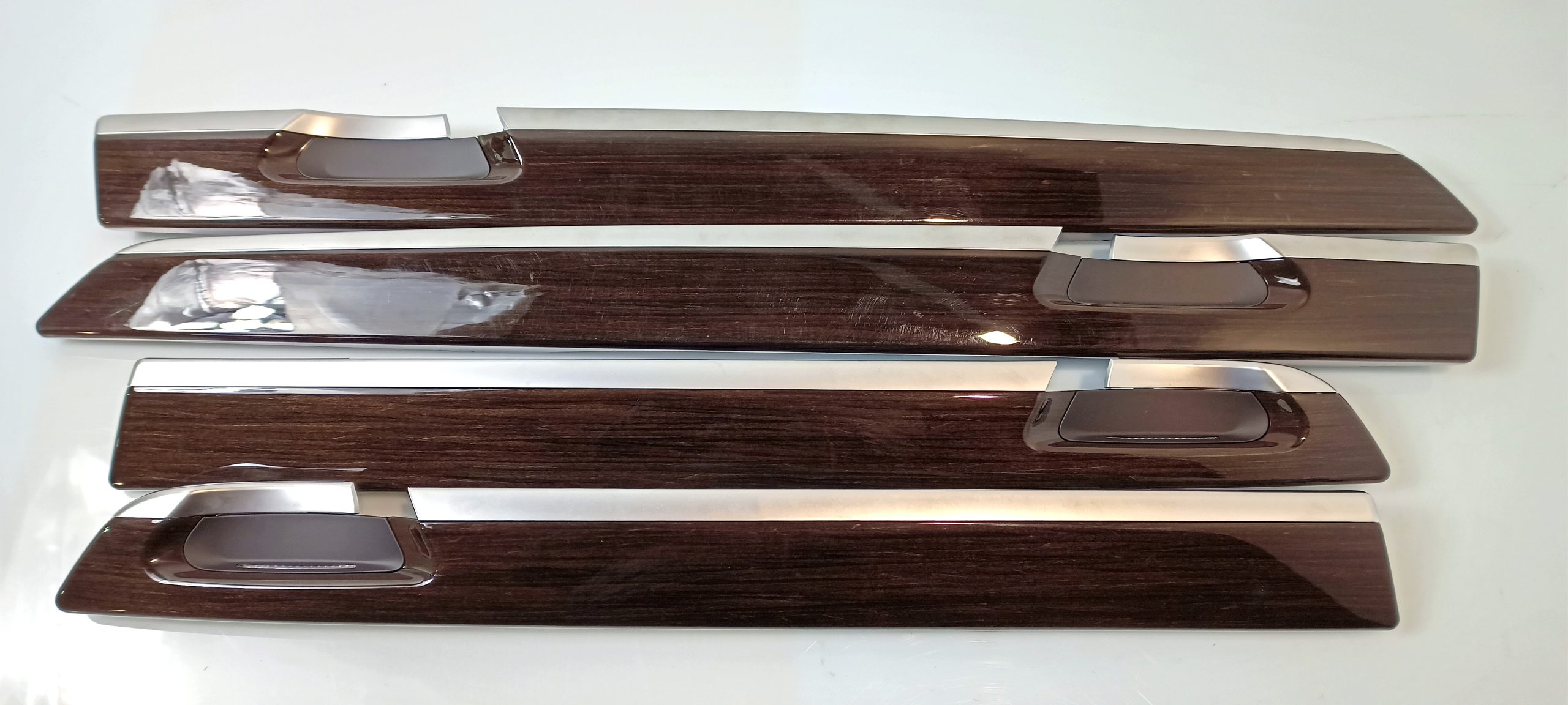BMW 7 (G11 / G12) Door card panel trim set BMW 7 SERIES Door card panel trim set OEM 51419...