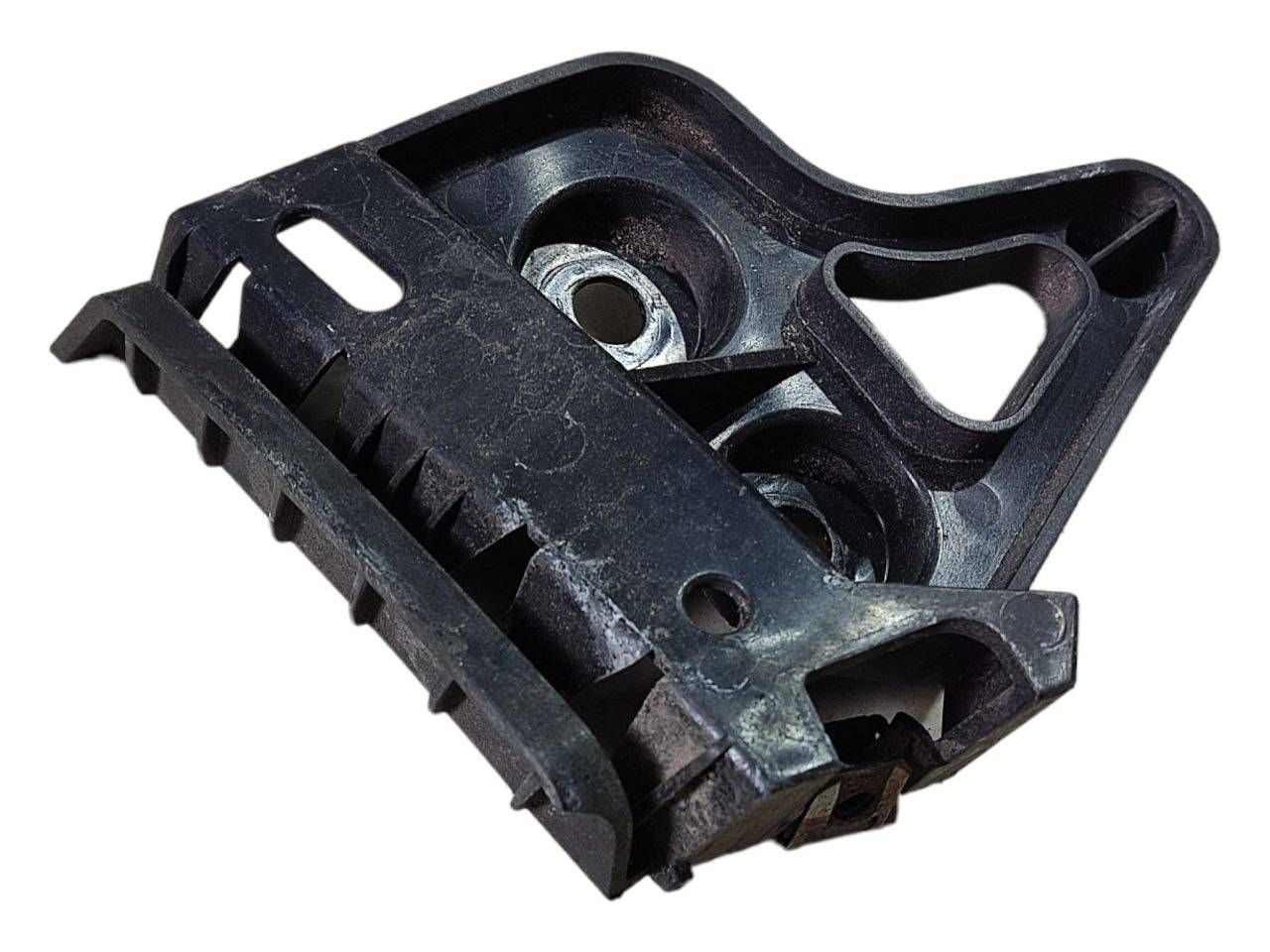 BMW 3 (E90 / E91 / E92 / E93) Rear bumper mounting bracket BMW 3 SERIES Rear bumper mounting bracket OEM 5...