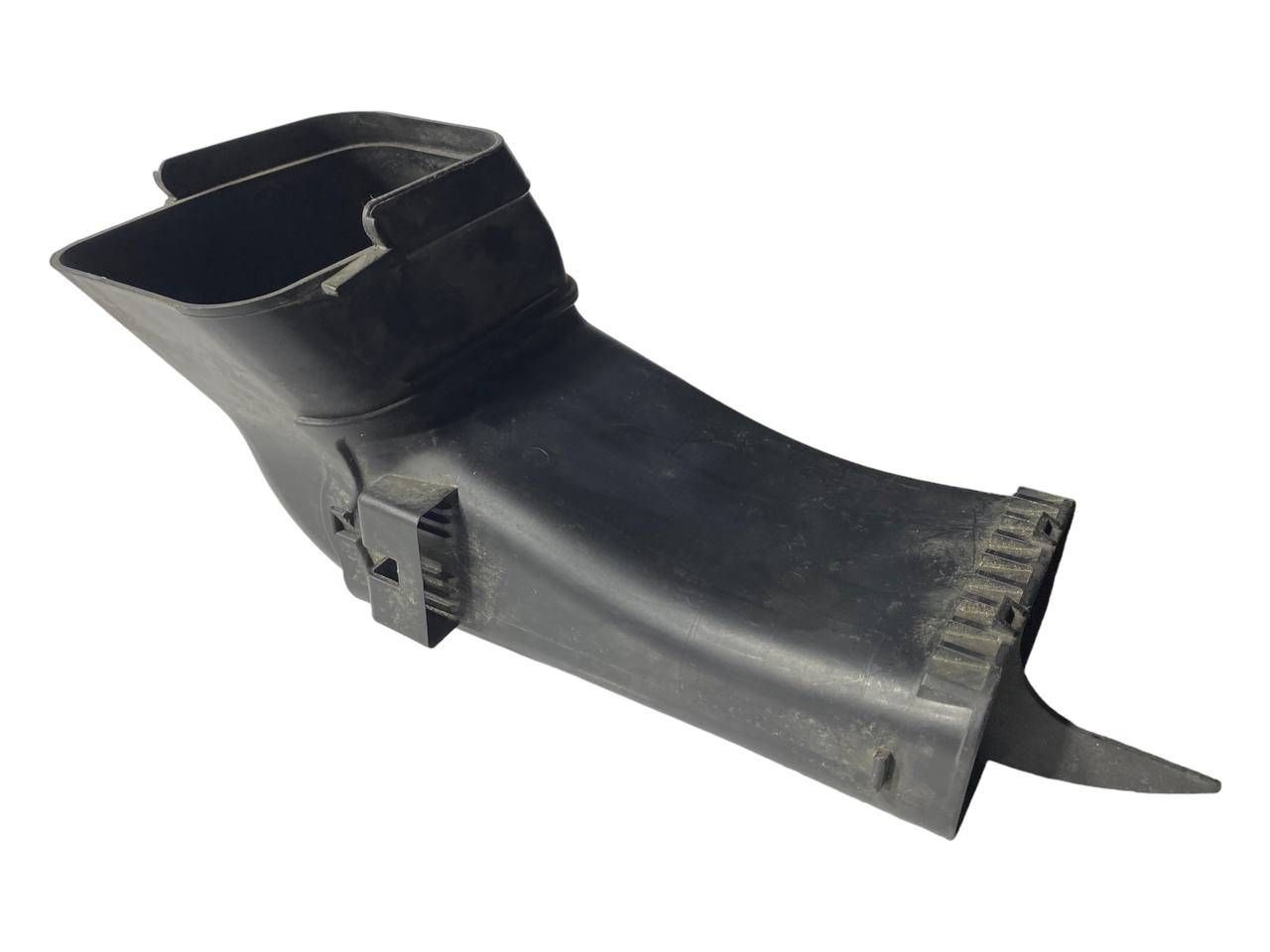 BMW 3 (F30 / F31) Air intake duct part BMW 3 SERIES Air intake duct part OEM 7597585

...