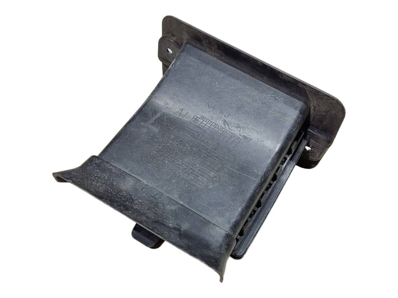 BMW 6 (F06 / F12 / F13) Brake cooling air channel/duct BMW 6 SERIES Brake cooling air channel/duct OEM...