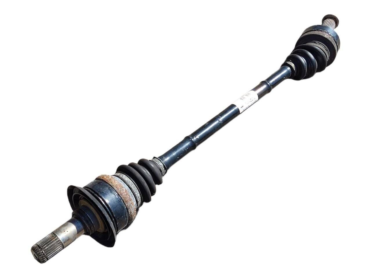 BMW 3 (F30 / F31) Rear driveshaft BMW 3 SERIES Rear driveshaft OEM 33207597682

P...