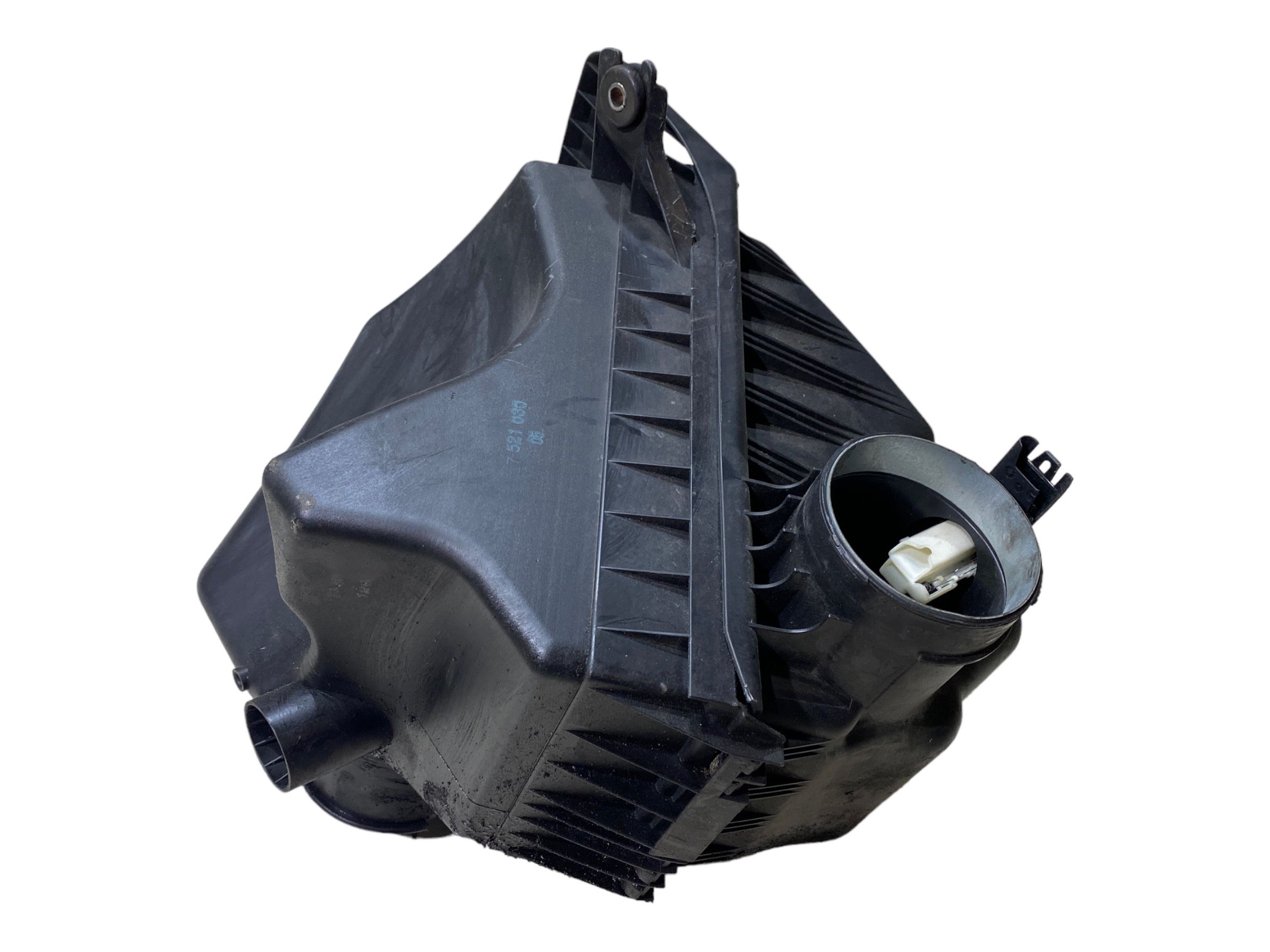 BMW 5 (E60 / E61) Воздухоочиститель  BMW 5 SERIES Air Filter Box OEM 13717521030

Pa...
