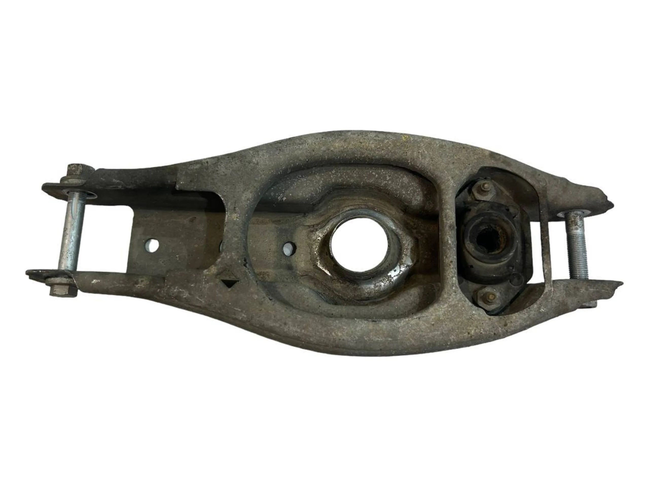 BMW 3 (E90 / E91 / E92 / E93) Rear control arm BMW 3 SERIES Rear control arm OEM 33324031876

...