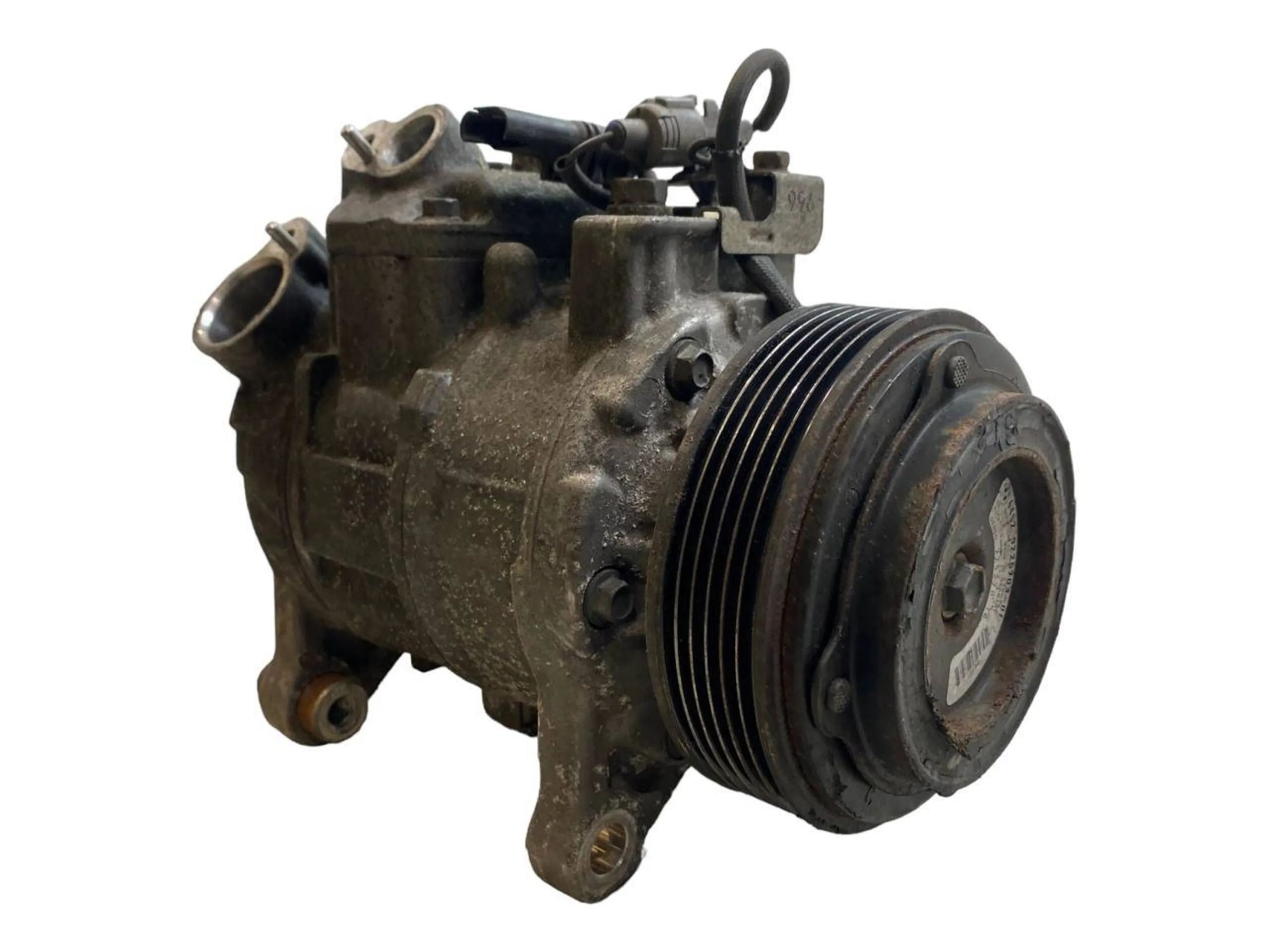 BMW 3 (E90 / E91 / E92 / E93) Air conditioning (A/C) compressor (pump) BMW 3 SERIES Air conditioning (A/C) compressor ...