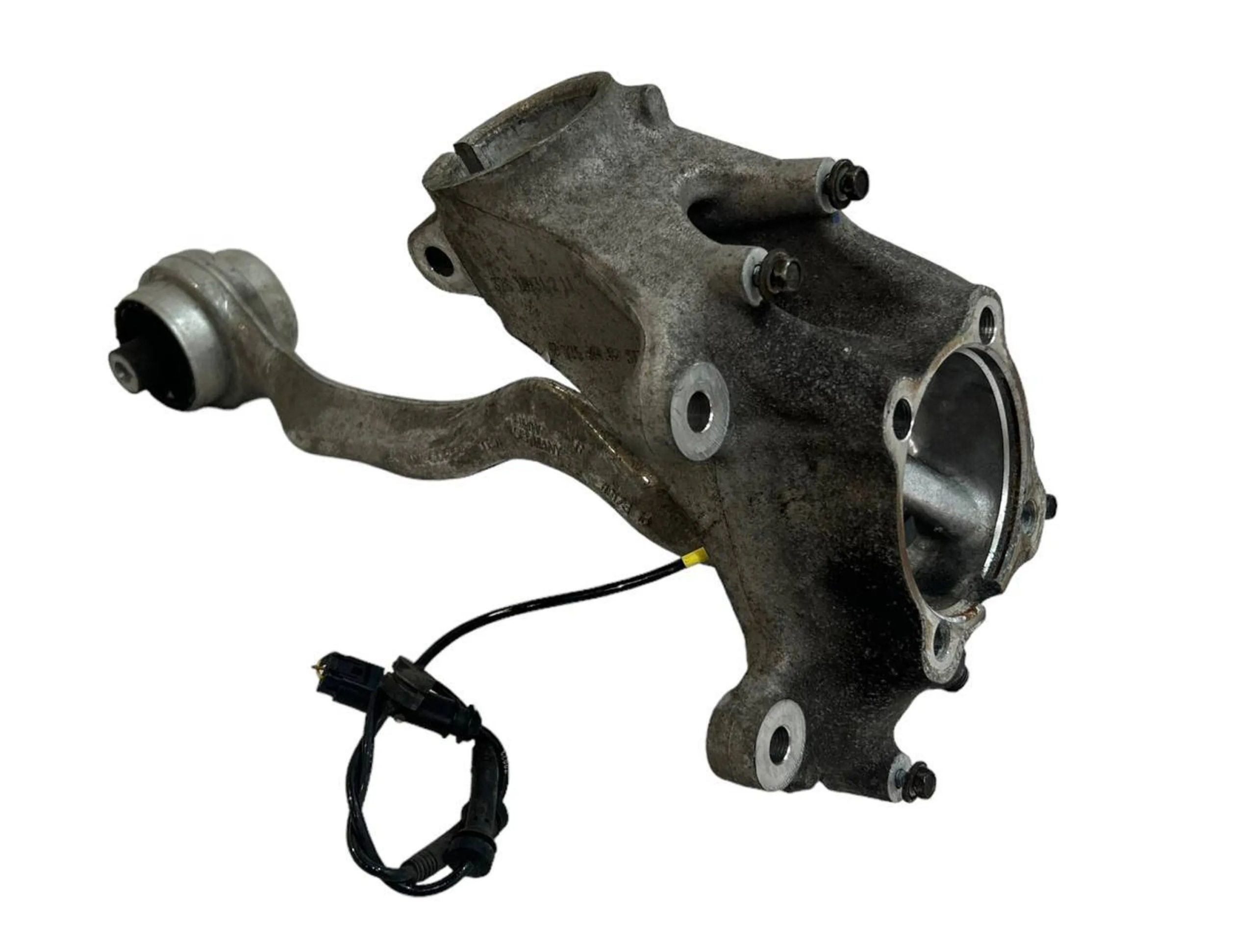 BMW 3 (F30 / F31) Front wheel hub spindle knuckle BMW 3 SERIES Front wheel hub spindle knuckle OE...
