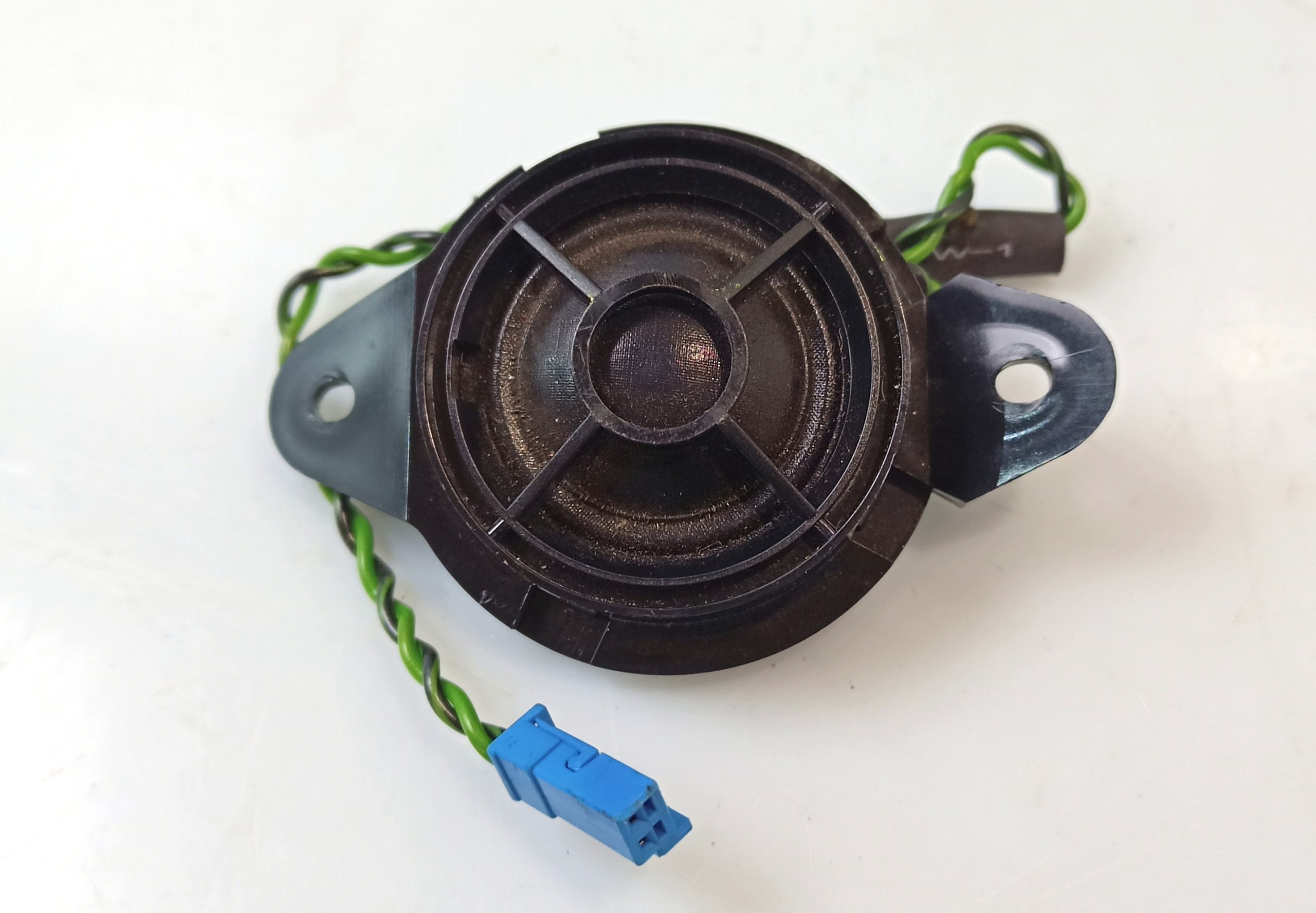 BMW 7 (E65 / E66 / E67 / E68) Front door speaker BMW 7 SERIES Front door speaker OEM 65136901317...