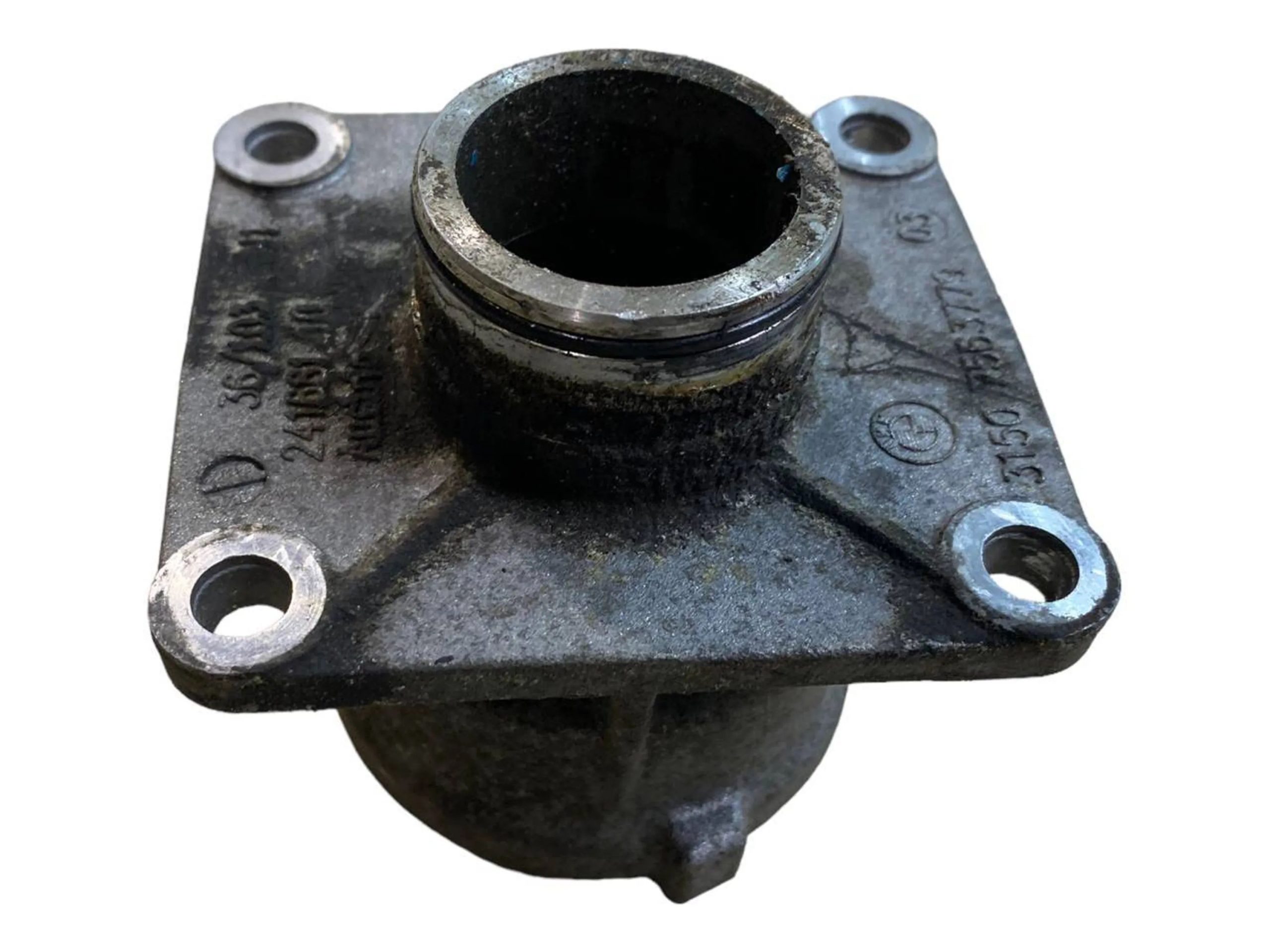 BMW X5 (F15) Driveshaft support bearing bracket BMW X5 Driveshaft support bearing bracket OEM 0...